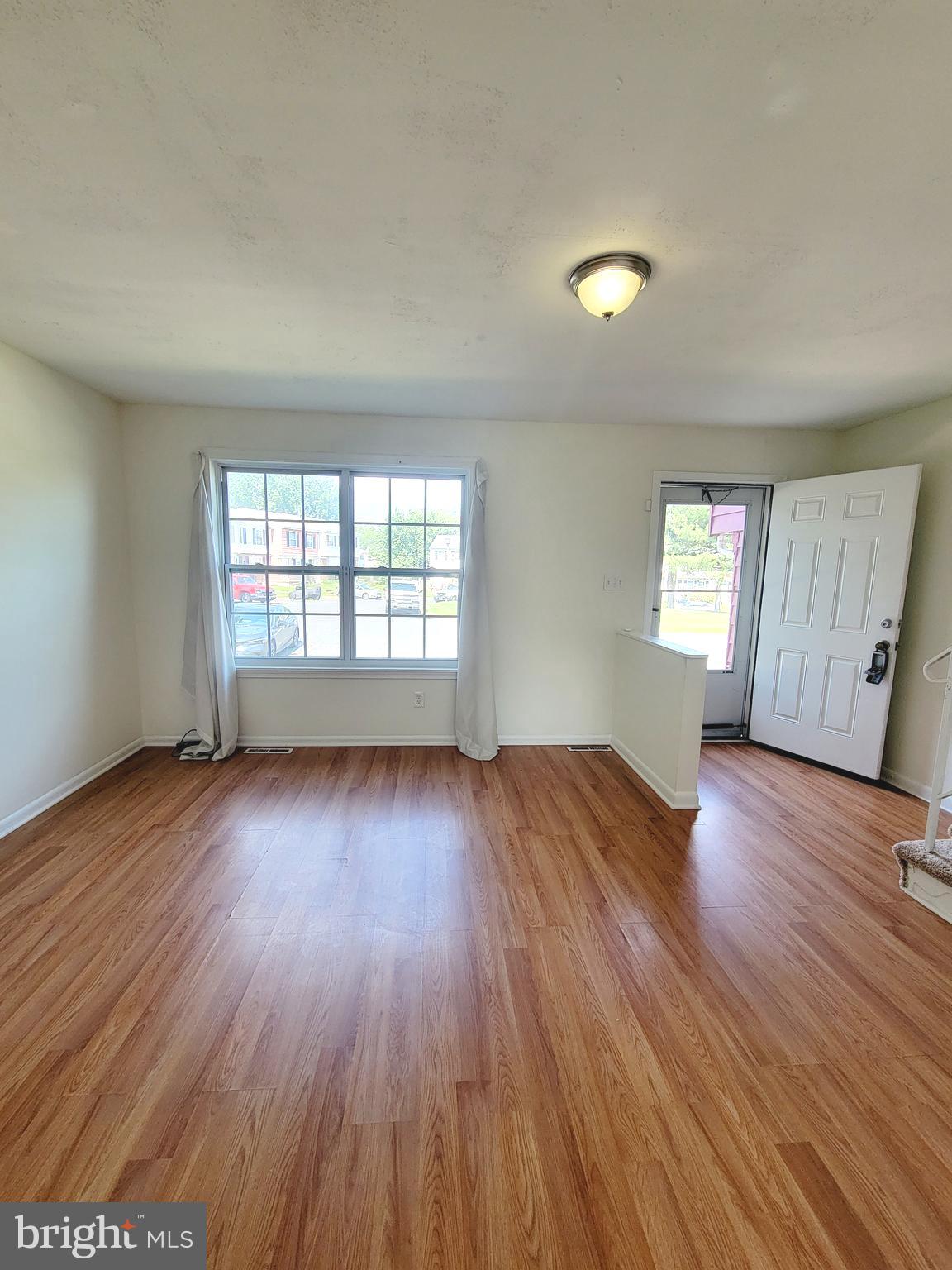 HARFORD SQUARE - Residential Lease
