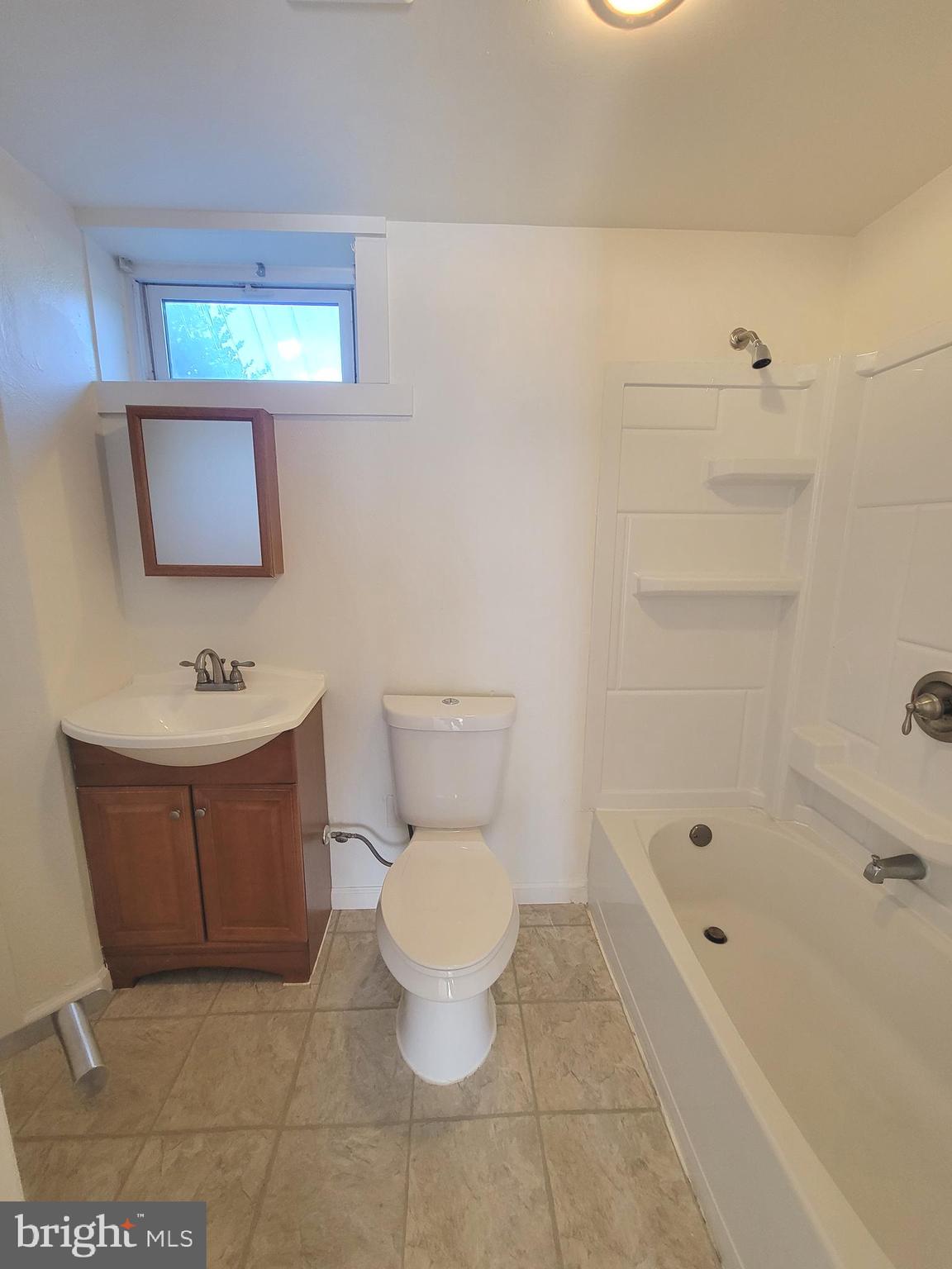 HARFORD SQUARE - Residential Lease