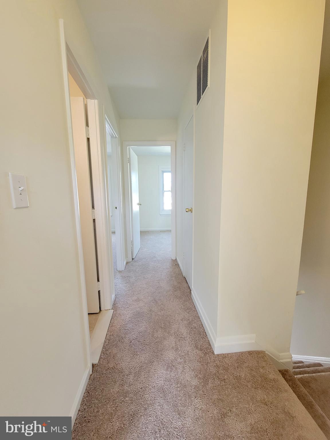 HARFORD SQUARE - Residential Lease