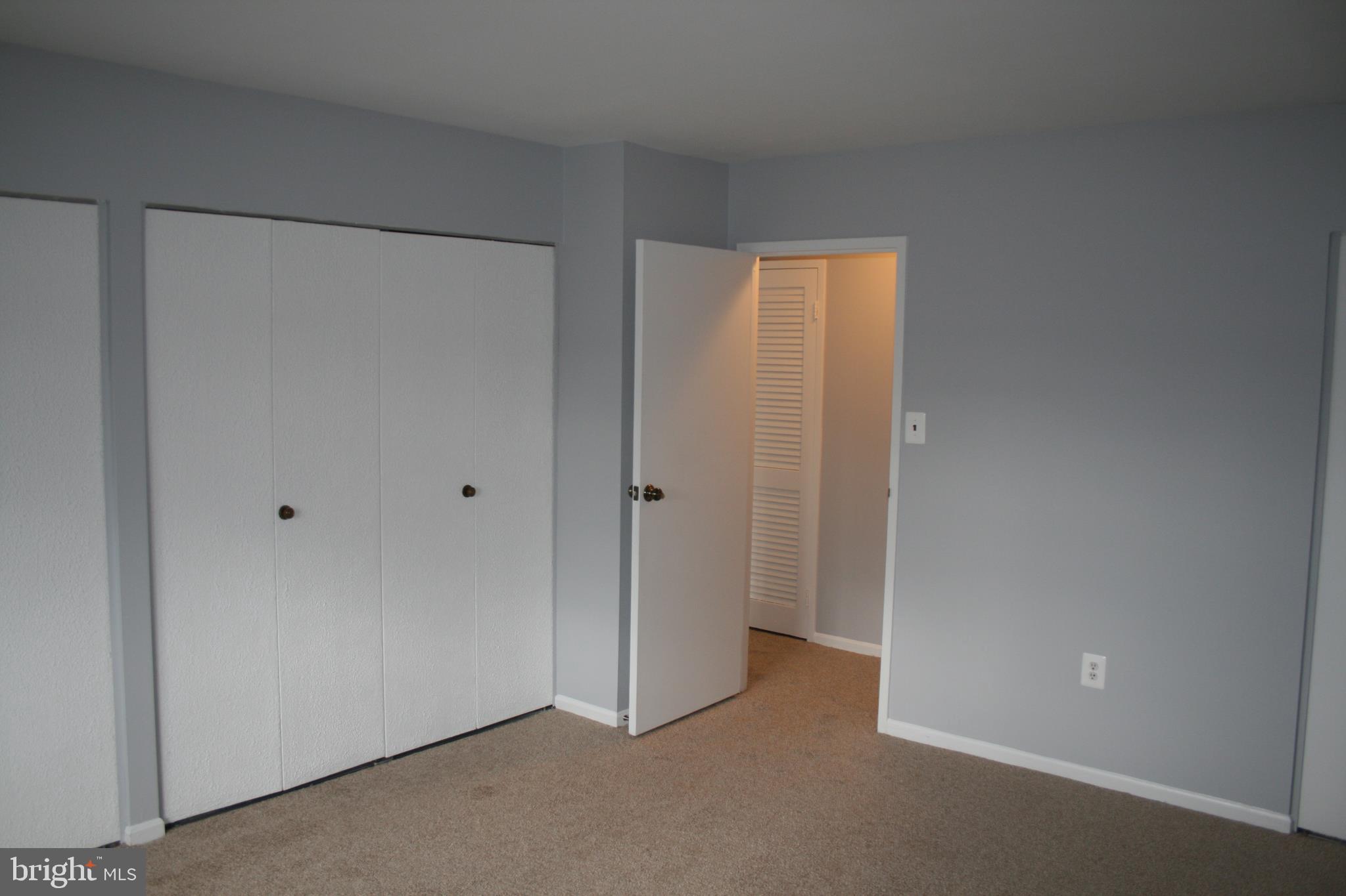 HAWTHORNE VILLAGE - Residential Lease