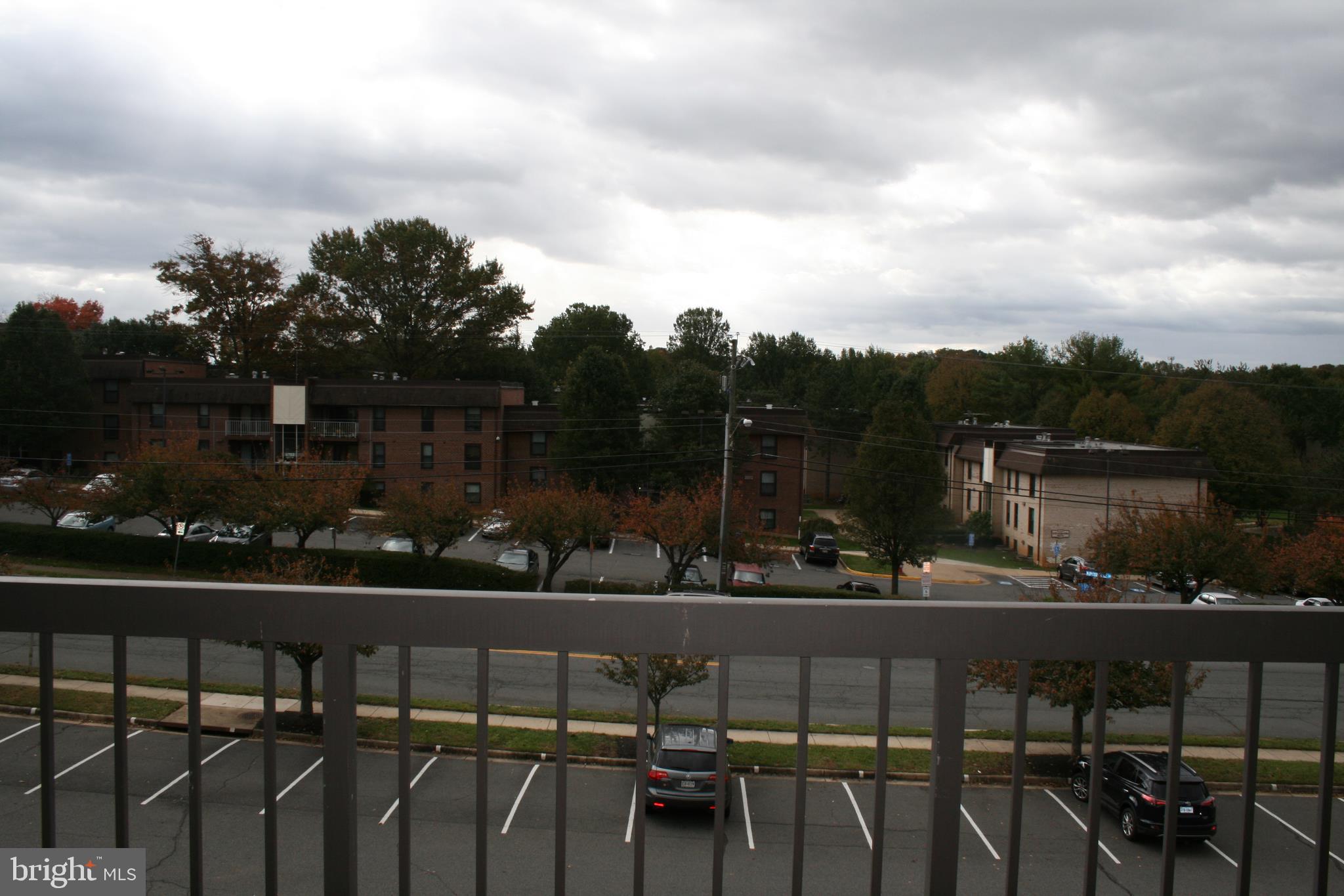 HAWTHORNE VILLAGE - Residential Lease