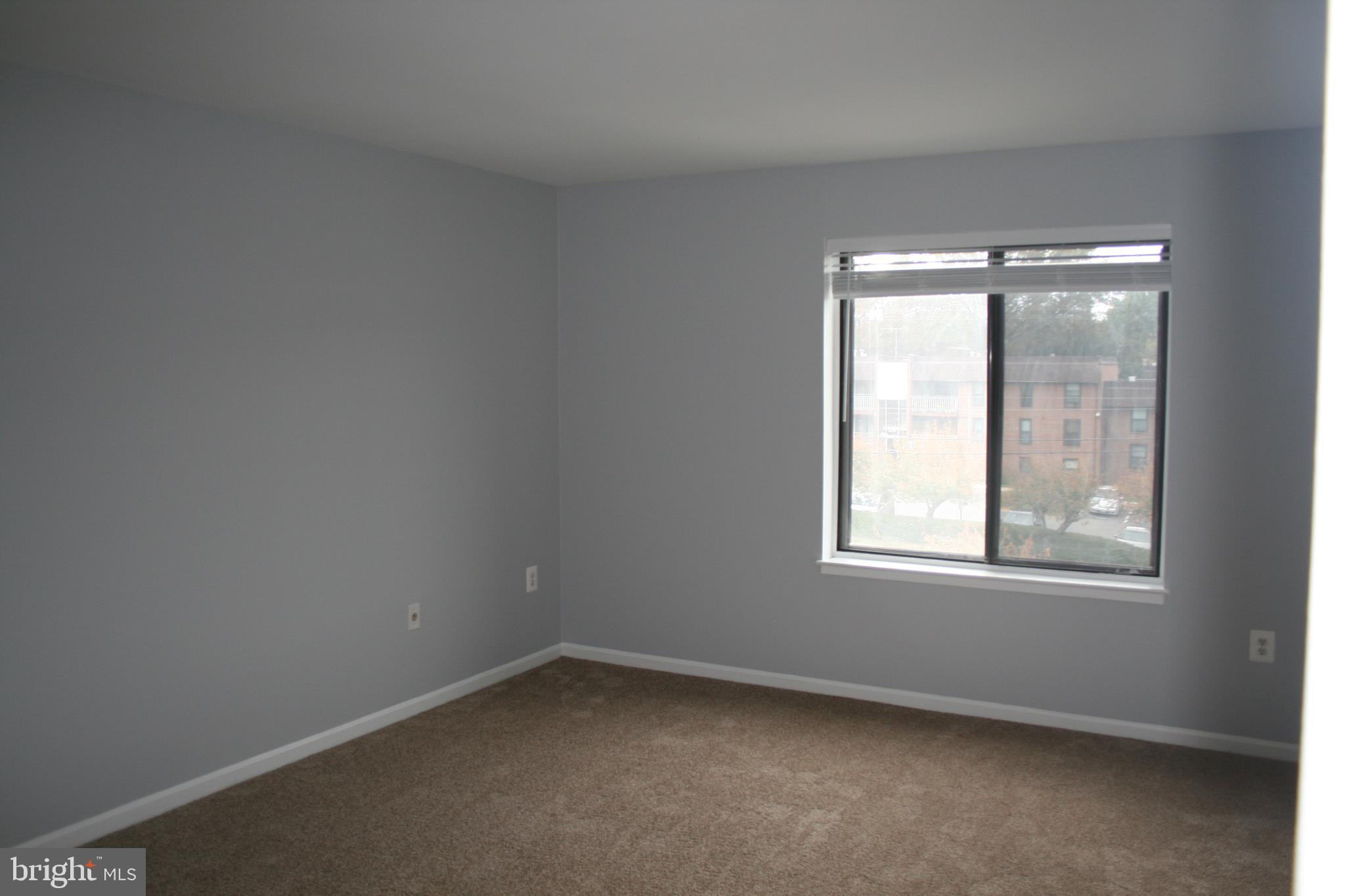 HAWTHORNE VILLAGE - Residential Lease