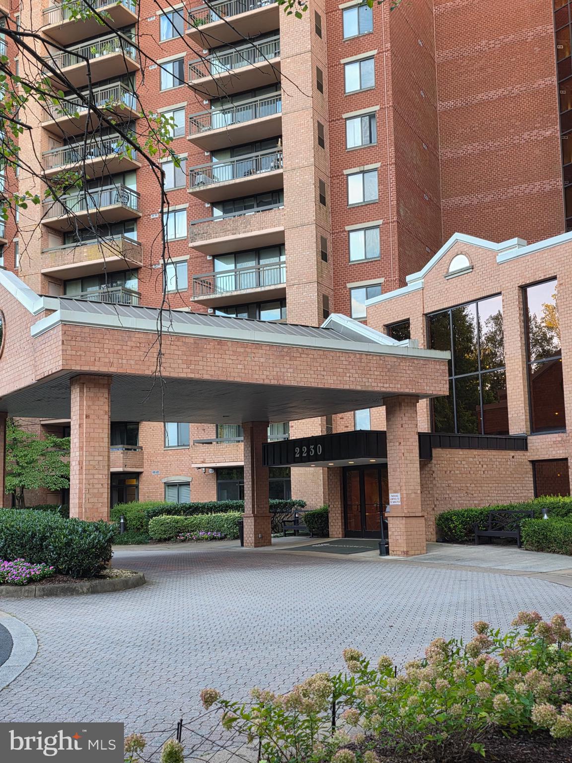 RENAISSANCE AT TYSONS - Residential