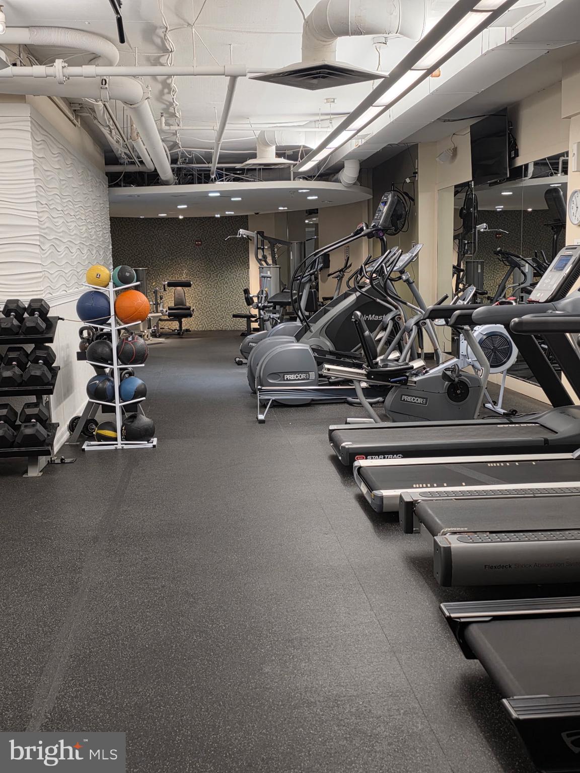 RENAISSANCE AT TYSONS - Residential