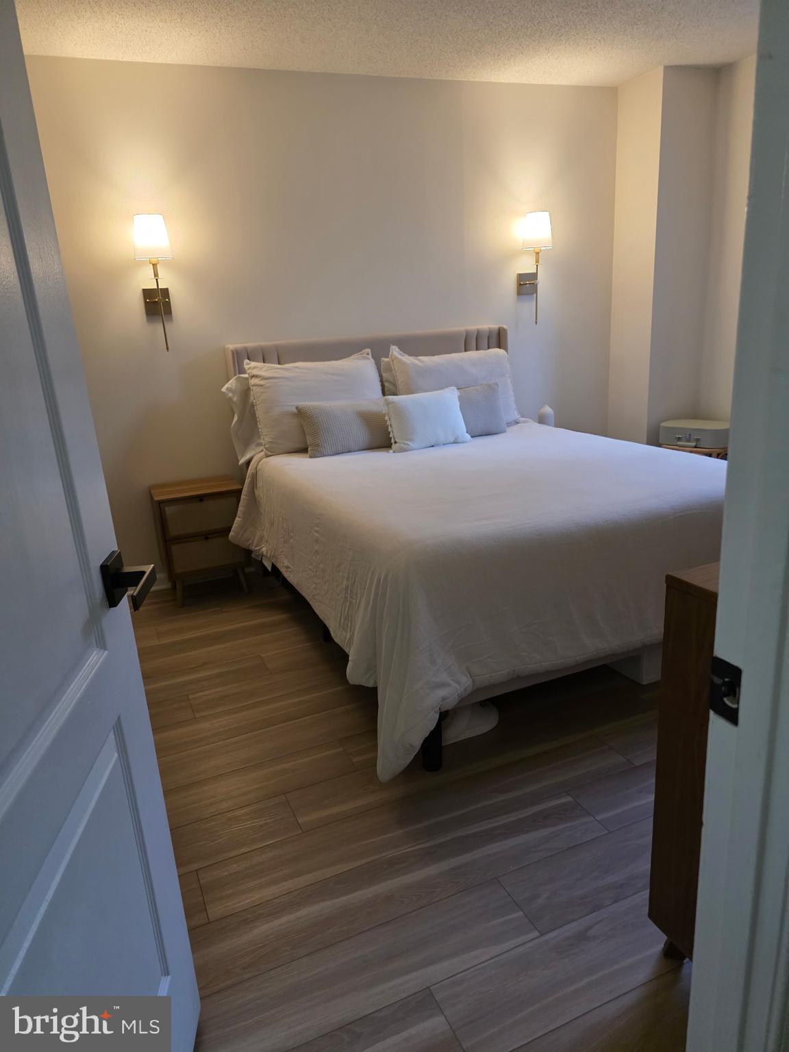 RENAISSANCE AT TYSONS - Residential