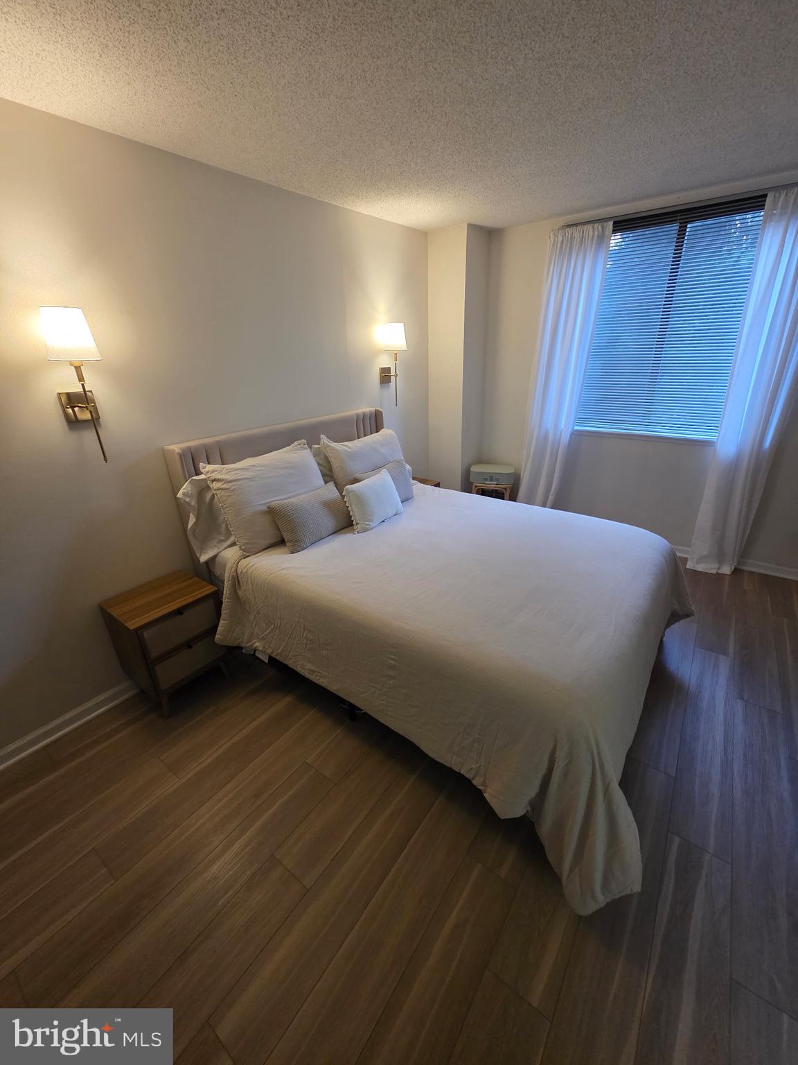 RENAISSANCE AT TYSONS - Residential