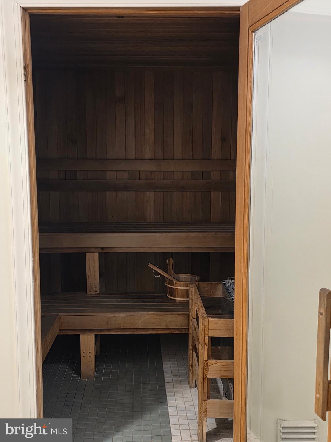 RENAISSANCE AT TYSONS - Residential