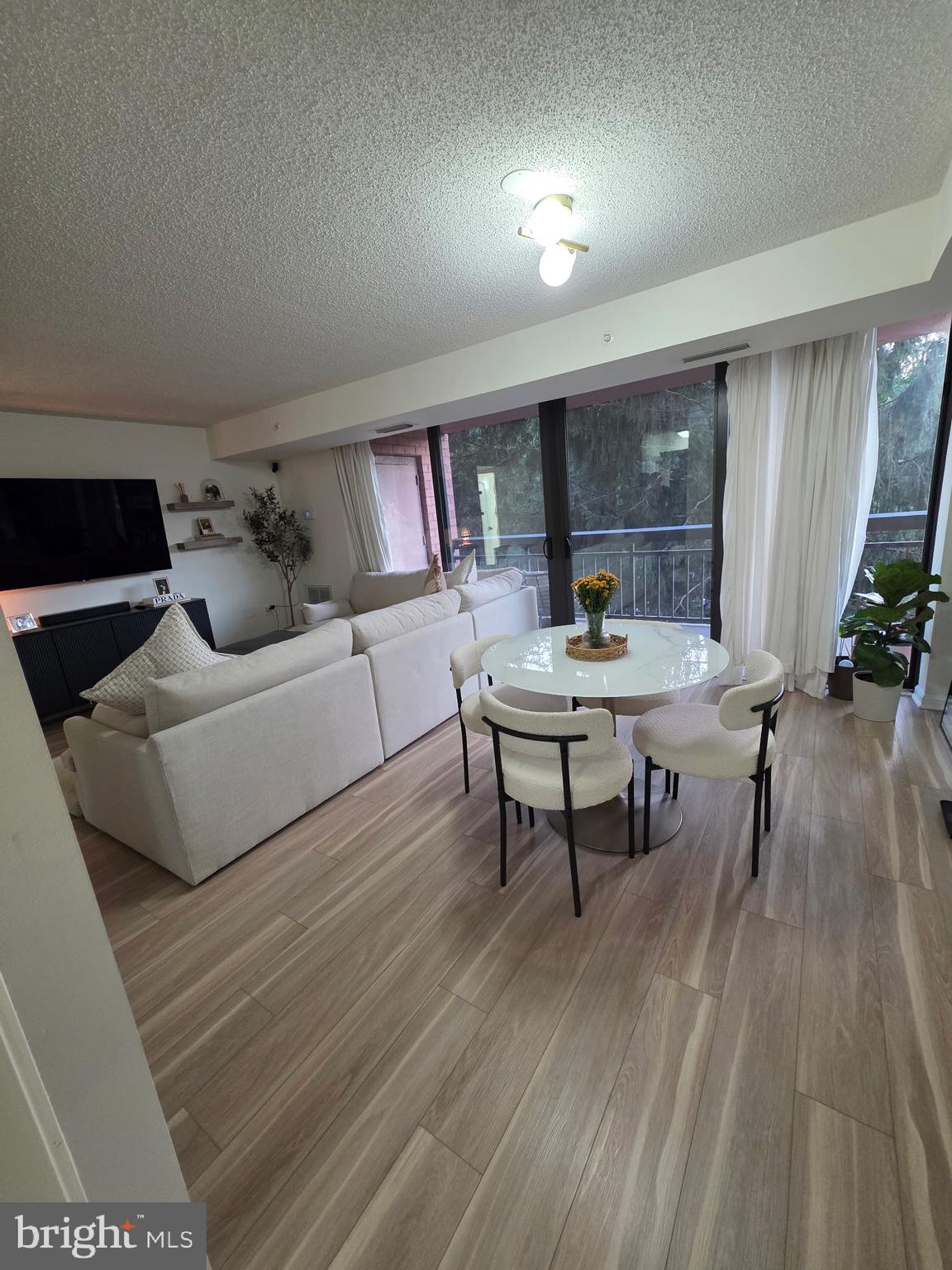 RENAISSANCE AT TYSONS - Residential