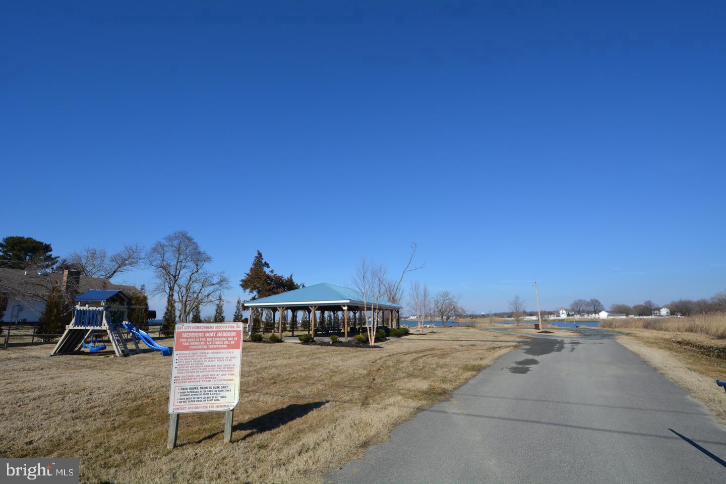 BAY CITY - Residential
