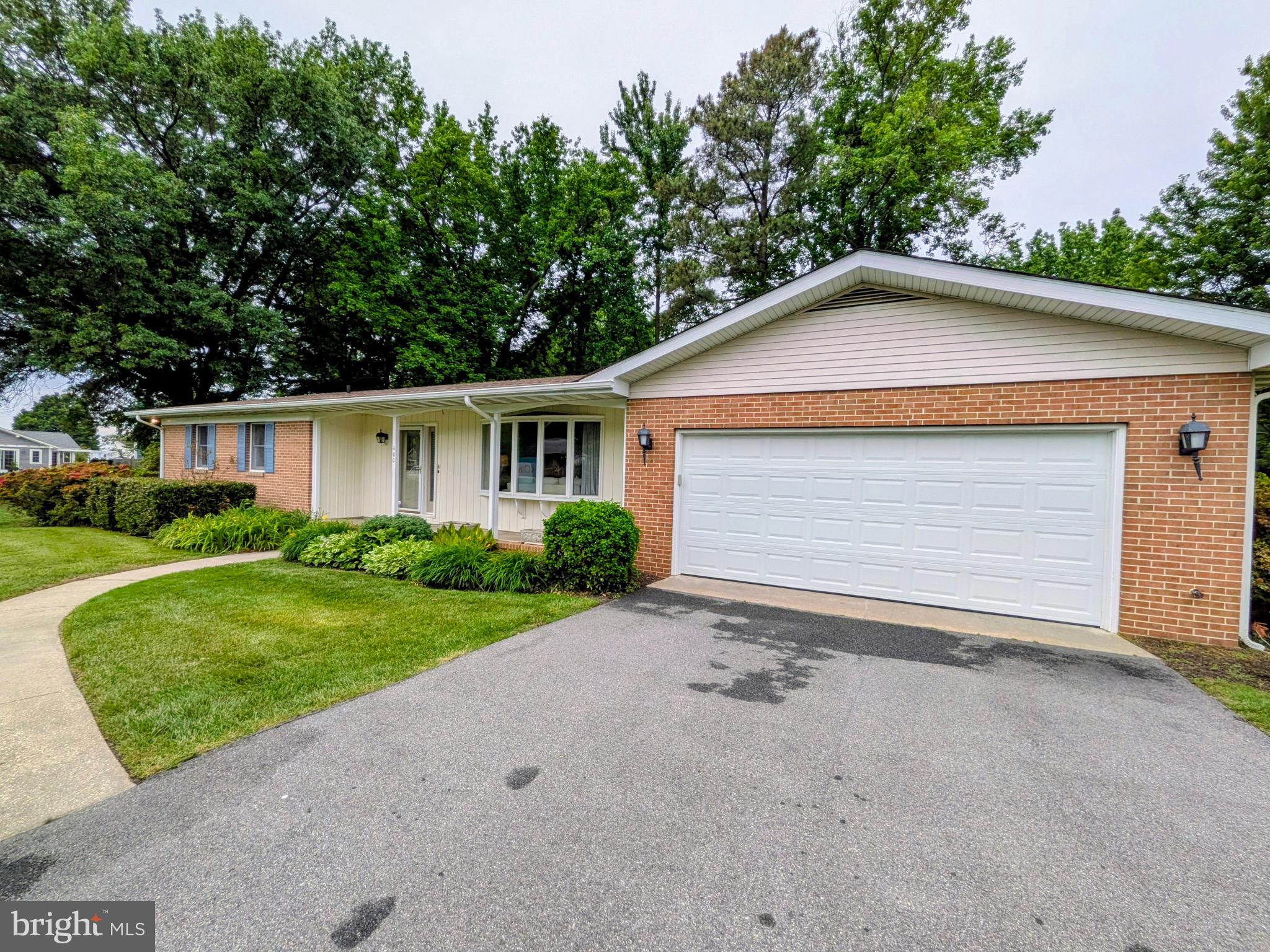 BAY CITY - Residential
