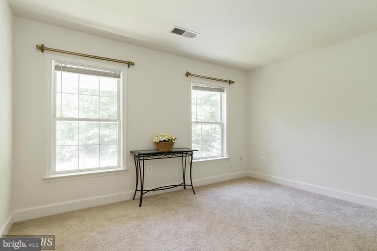 TREYWOOD - Residential