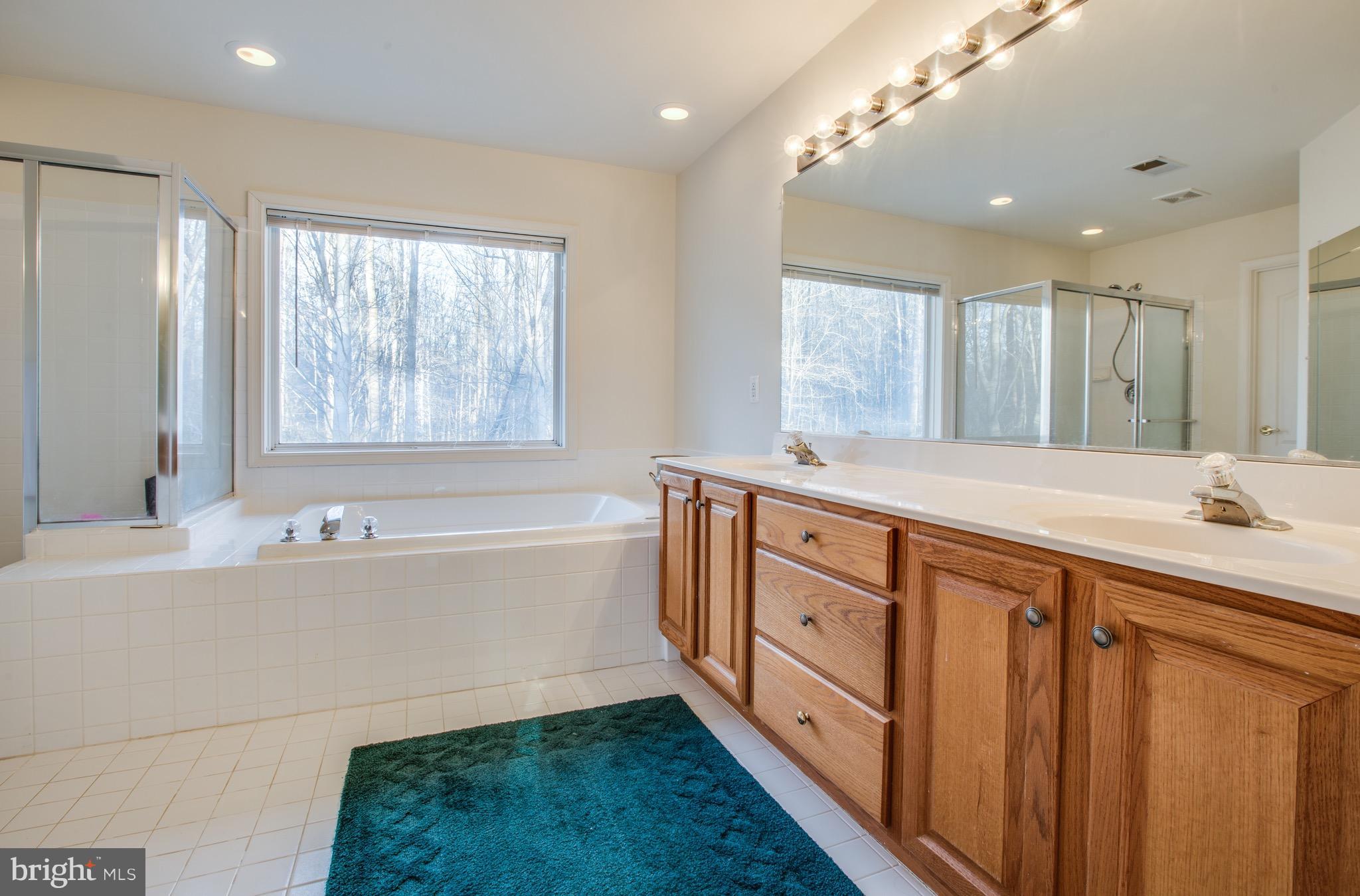 TREYWOOD - Residential