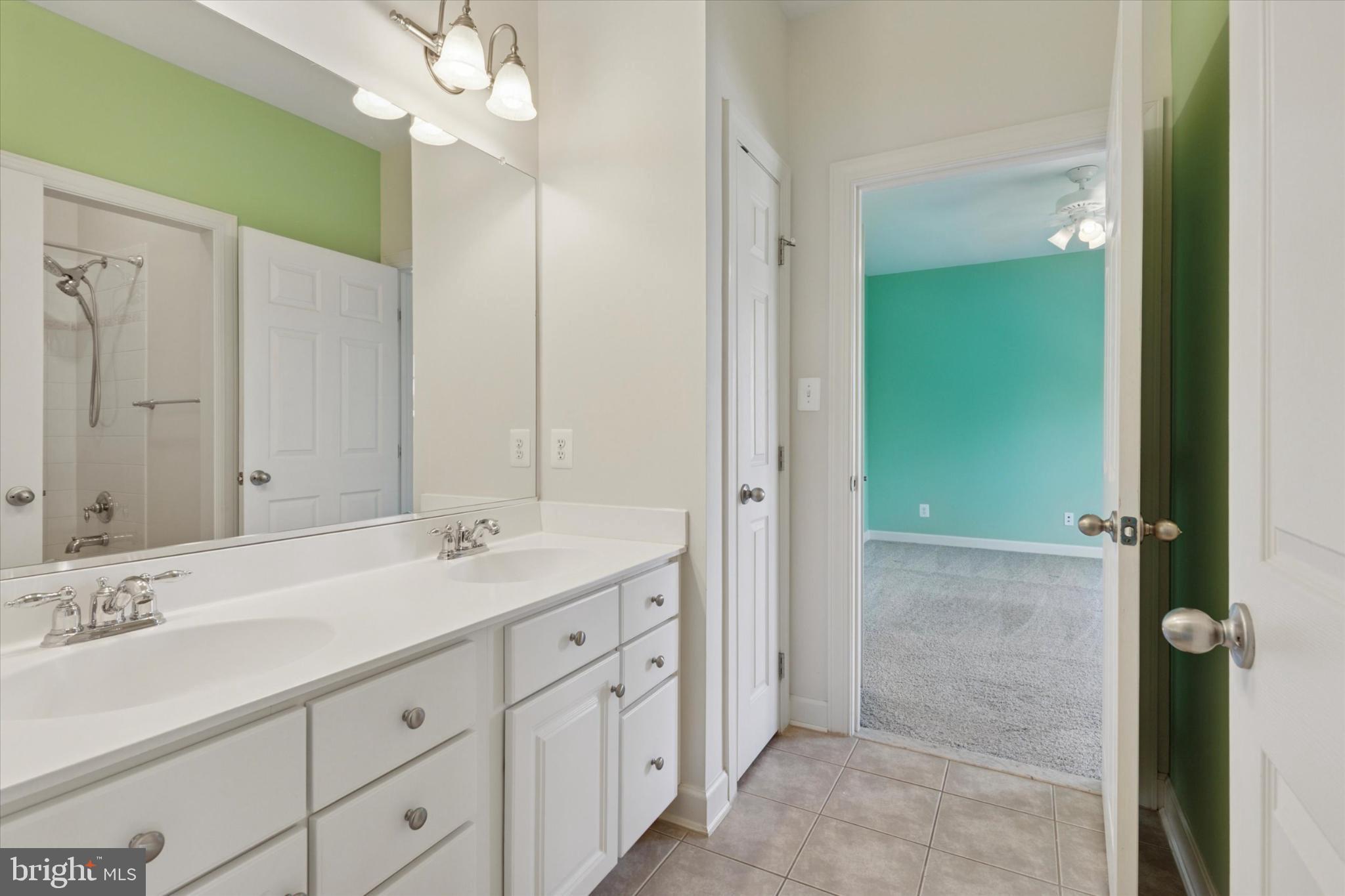 RAVENWOOD - Residential