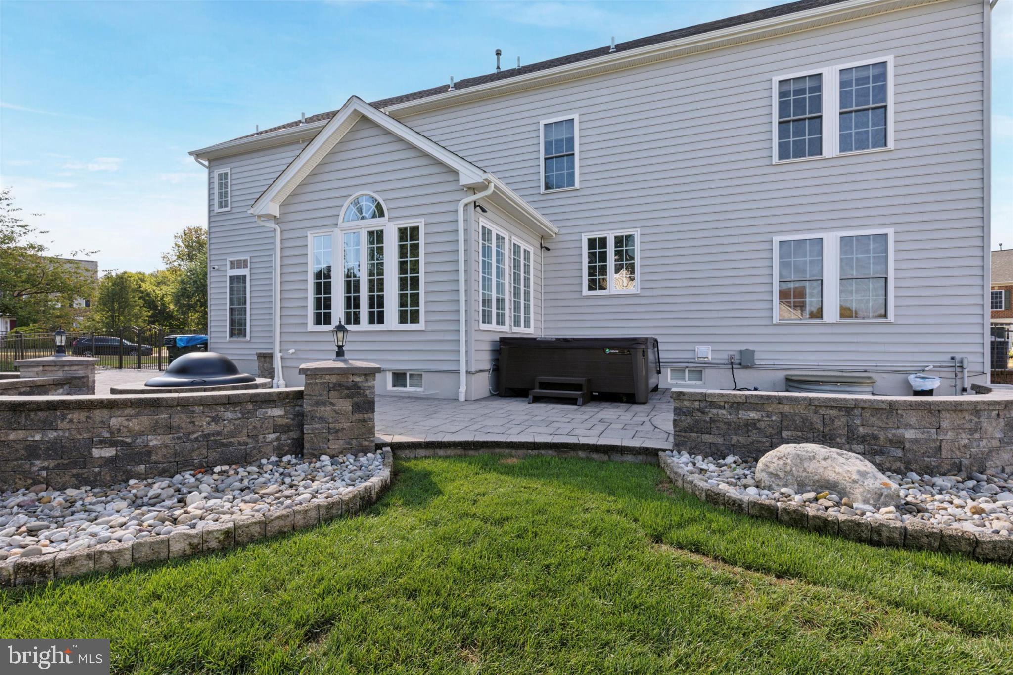 RAVENWOOD - Residential