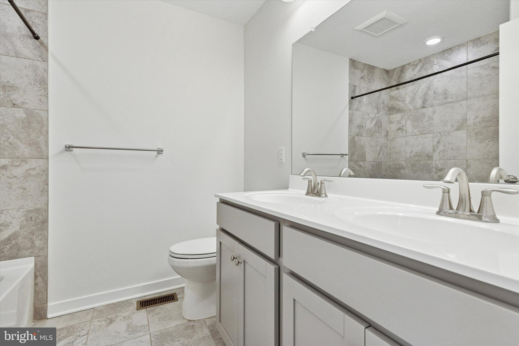 TOWNES AT SHANNON HILL - Residential Lease