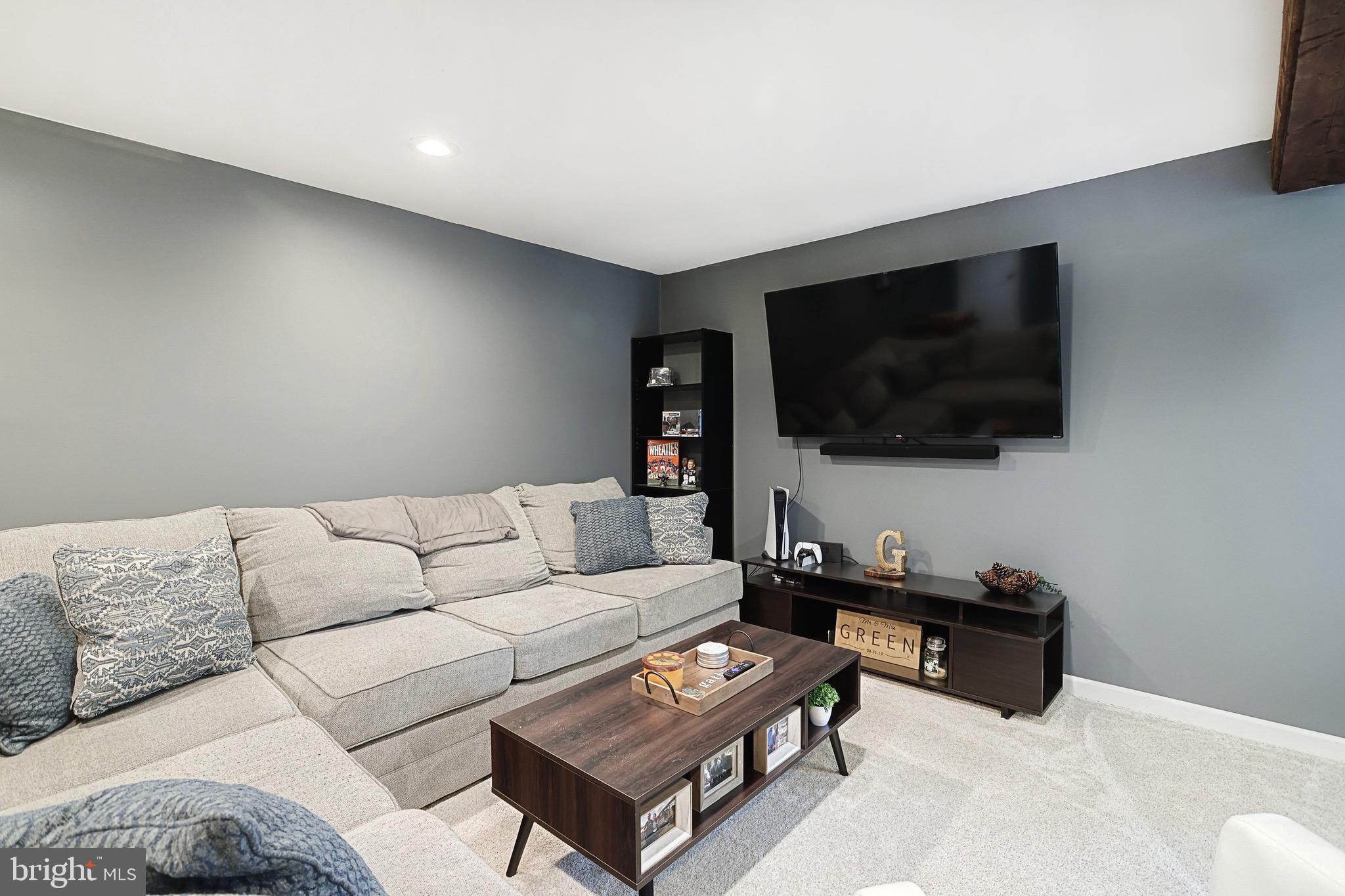 WEST YORK - Residential