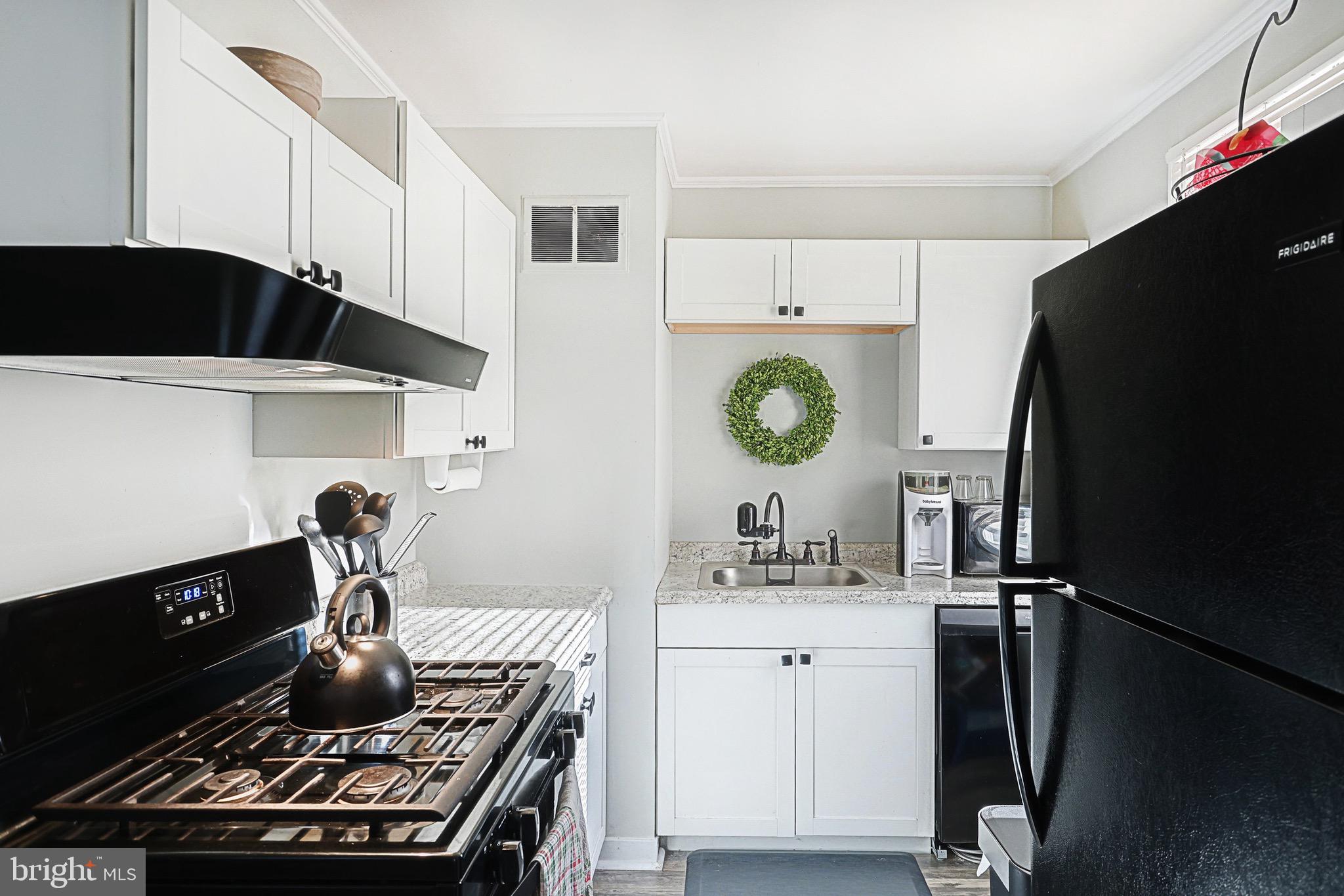 WEST YORK - Residential