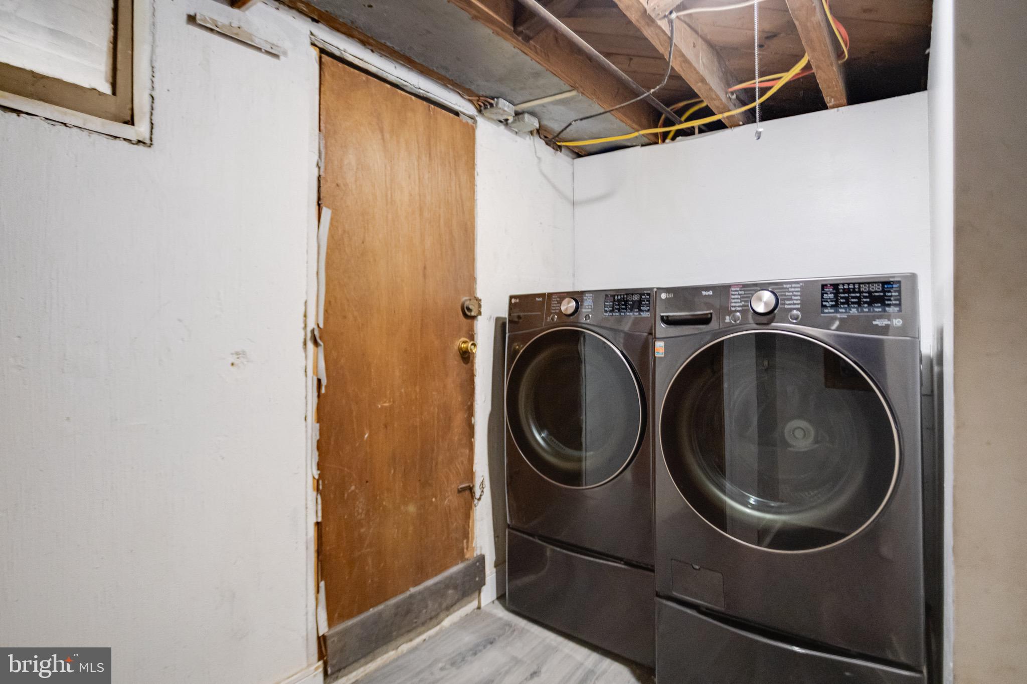 LOGAN VILLAGE - Residential