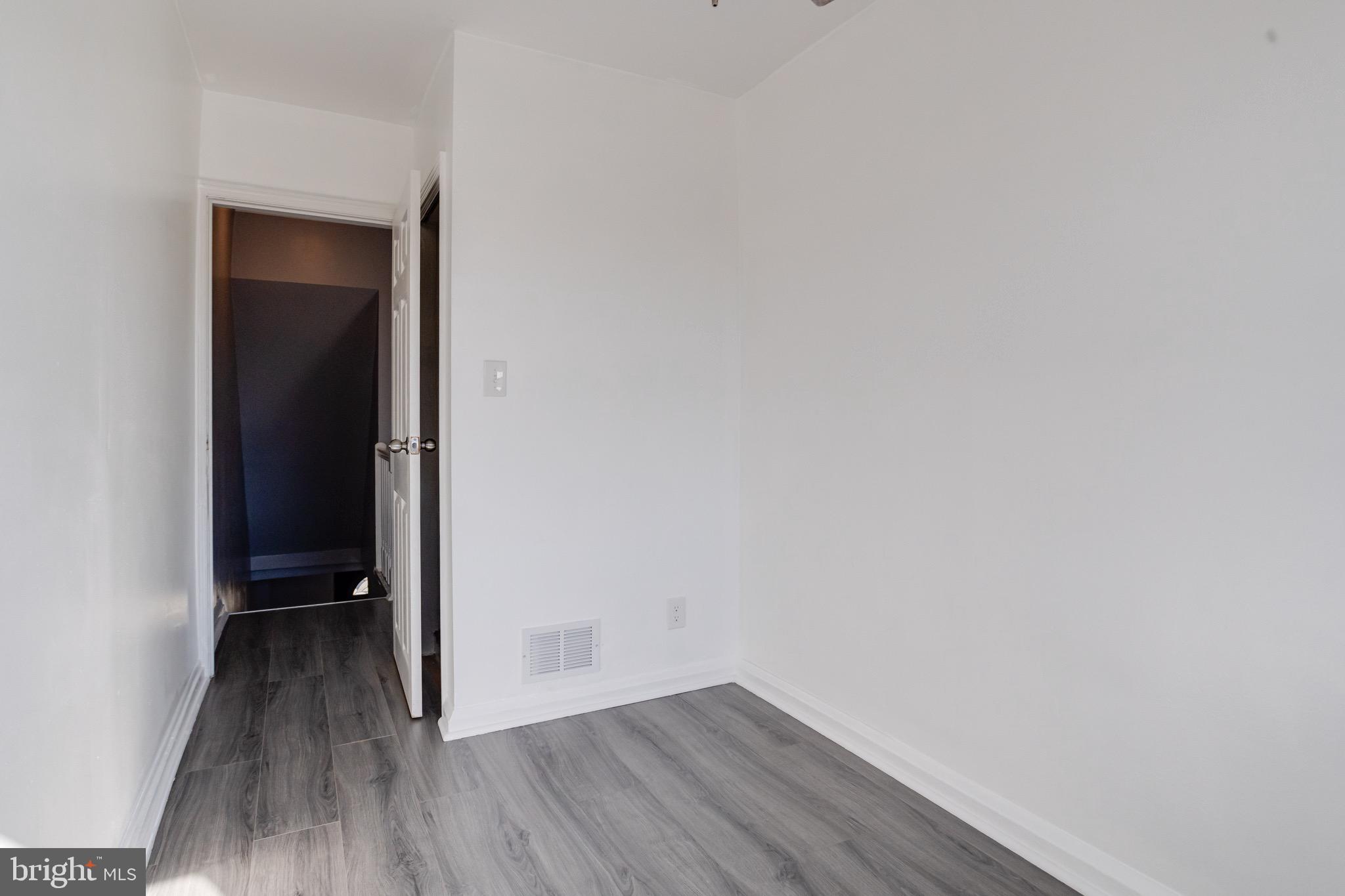 LOGAN VILLAGE - Residential