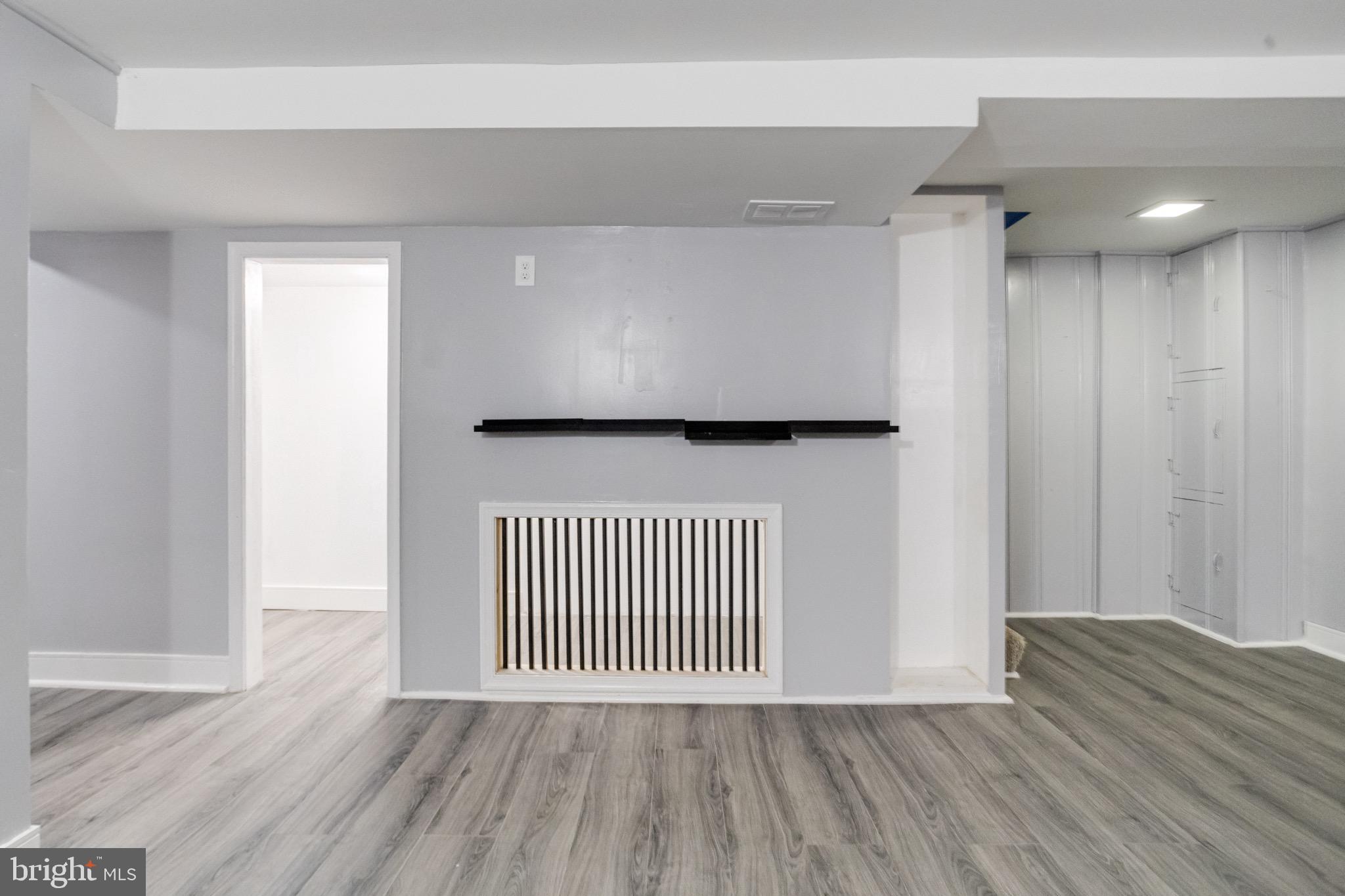 LOGAN VILLAGE - Residential