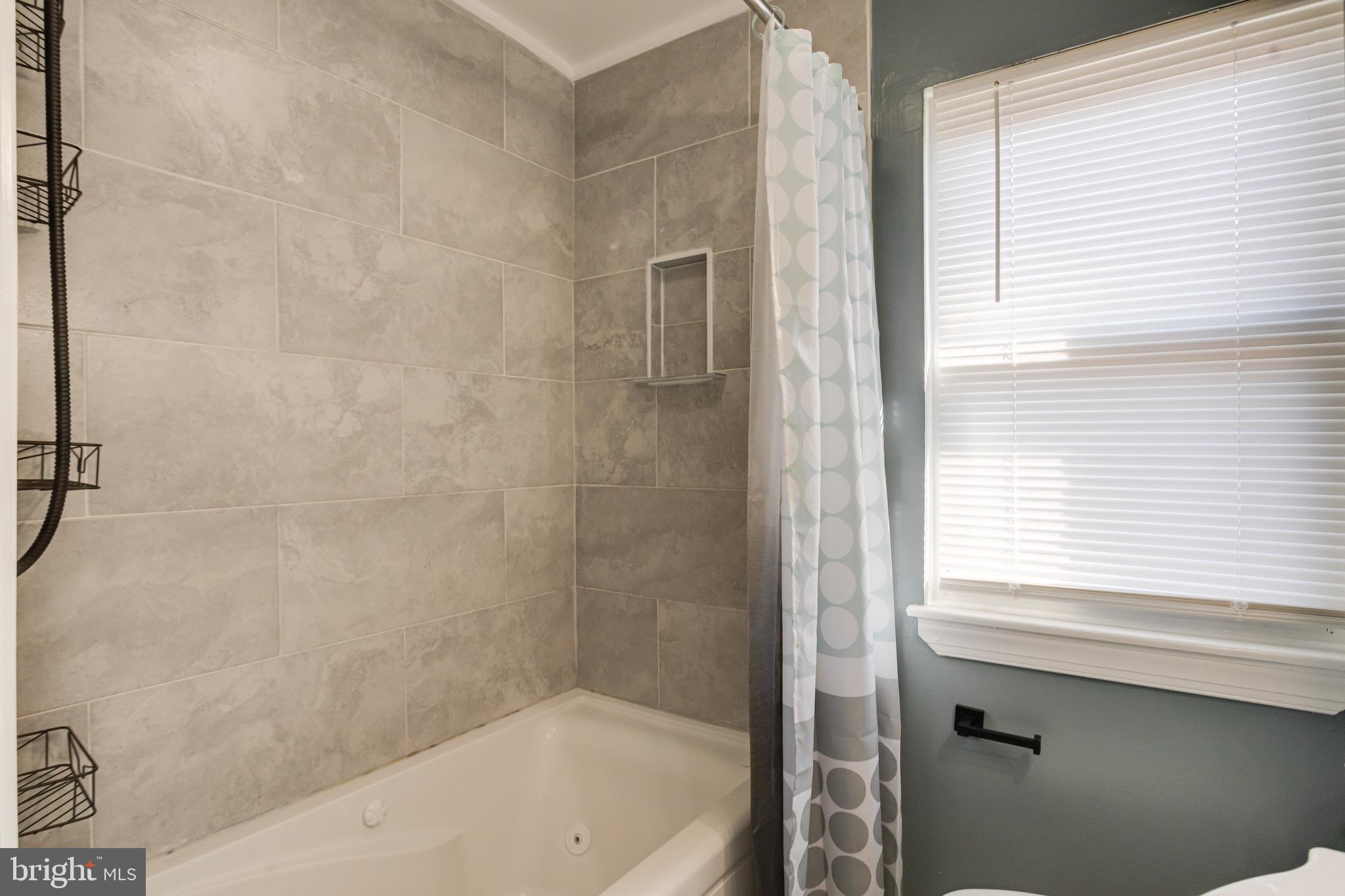 LOGAN VILLAGE - Residential