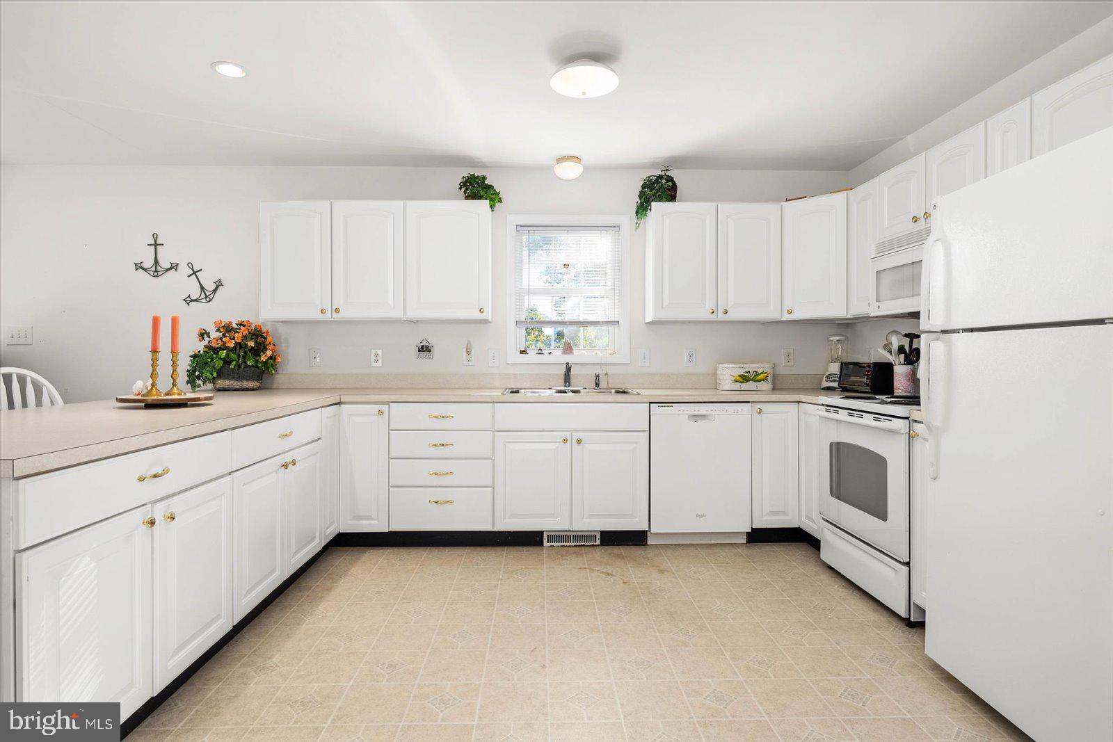 BAY VISTA AT MYSTIC HARBOR - Residential