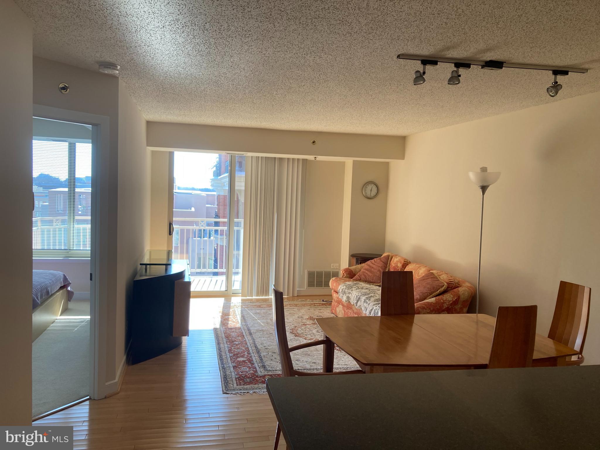 7500 WOODMONT AVENUE S905