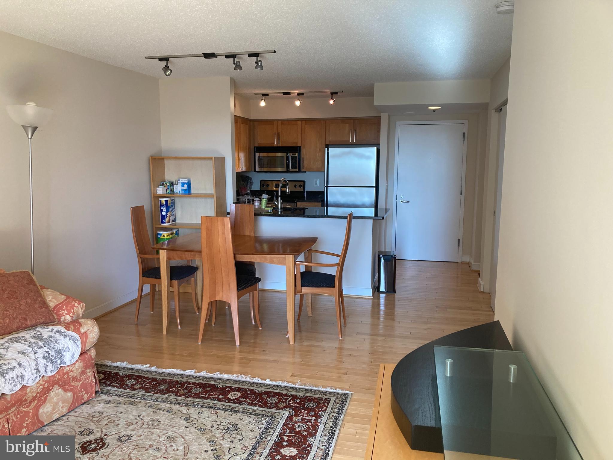 7500 WOODMONT AVENUE S905