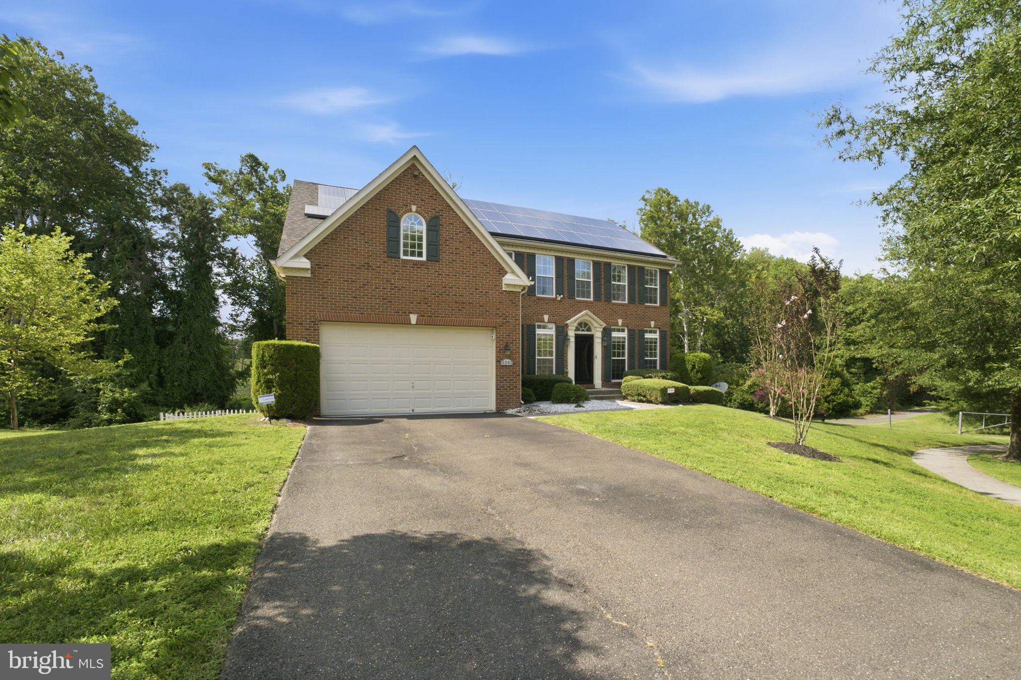 5201 CHESTNUT MANOR COURT