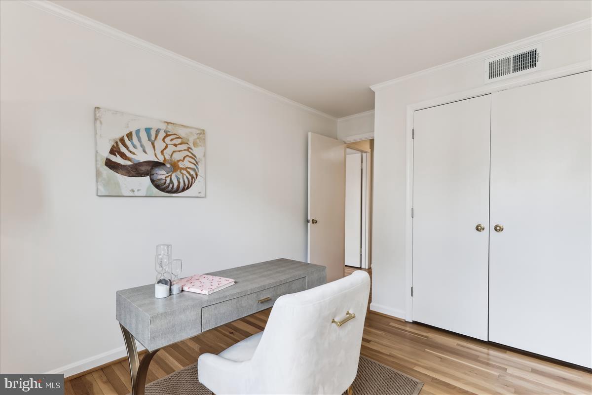 WESTMORELAND SQUARE - Residential