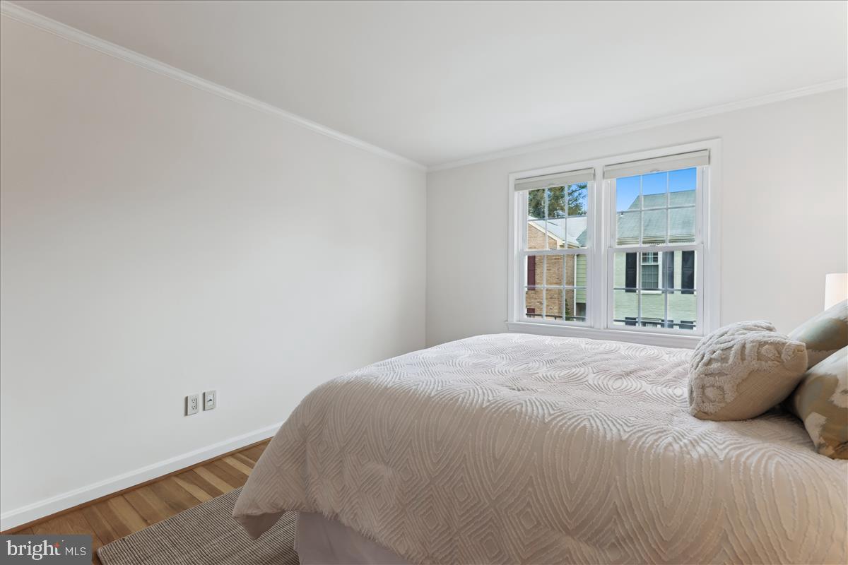 WESTMORELAND SQUARE - Residential