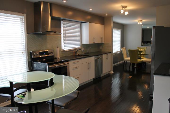 SHERATON HILLS EAST - Residential