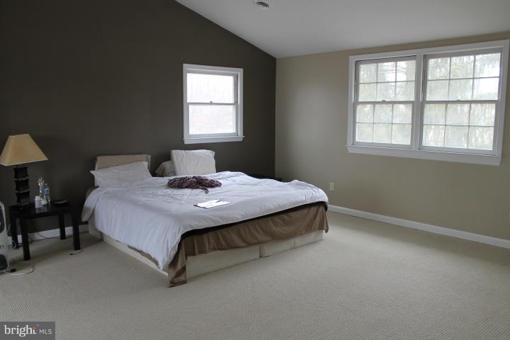 SHERATON HILLS EAST - Residential