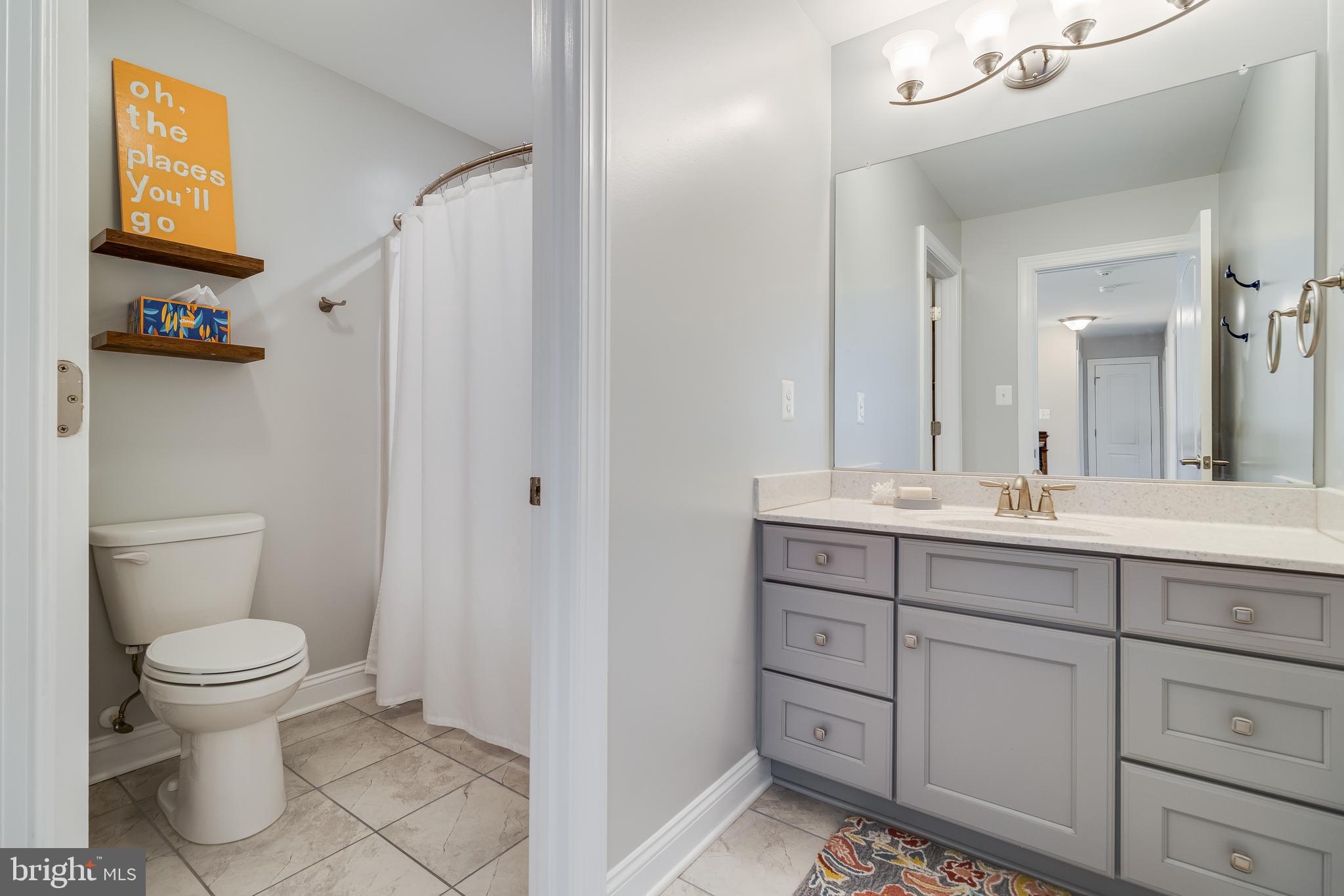 OAKLAND HALL - Residential