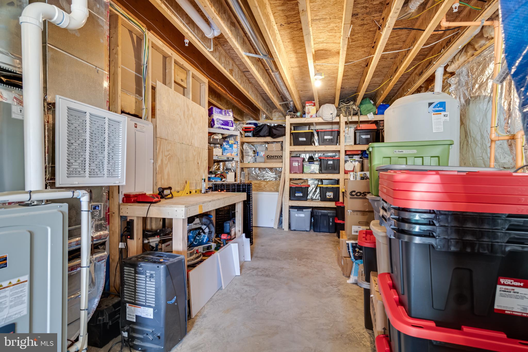 OAKLAND HALL - Residential