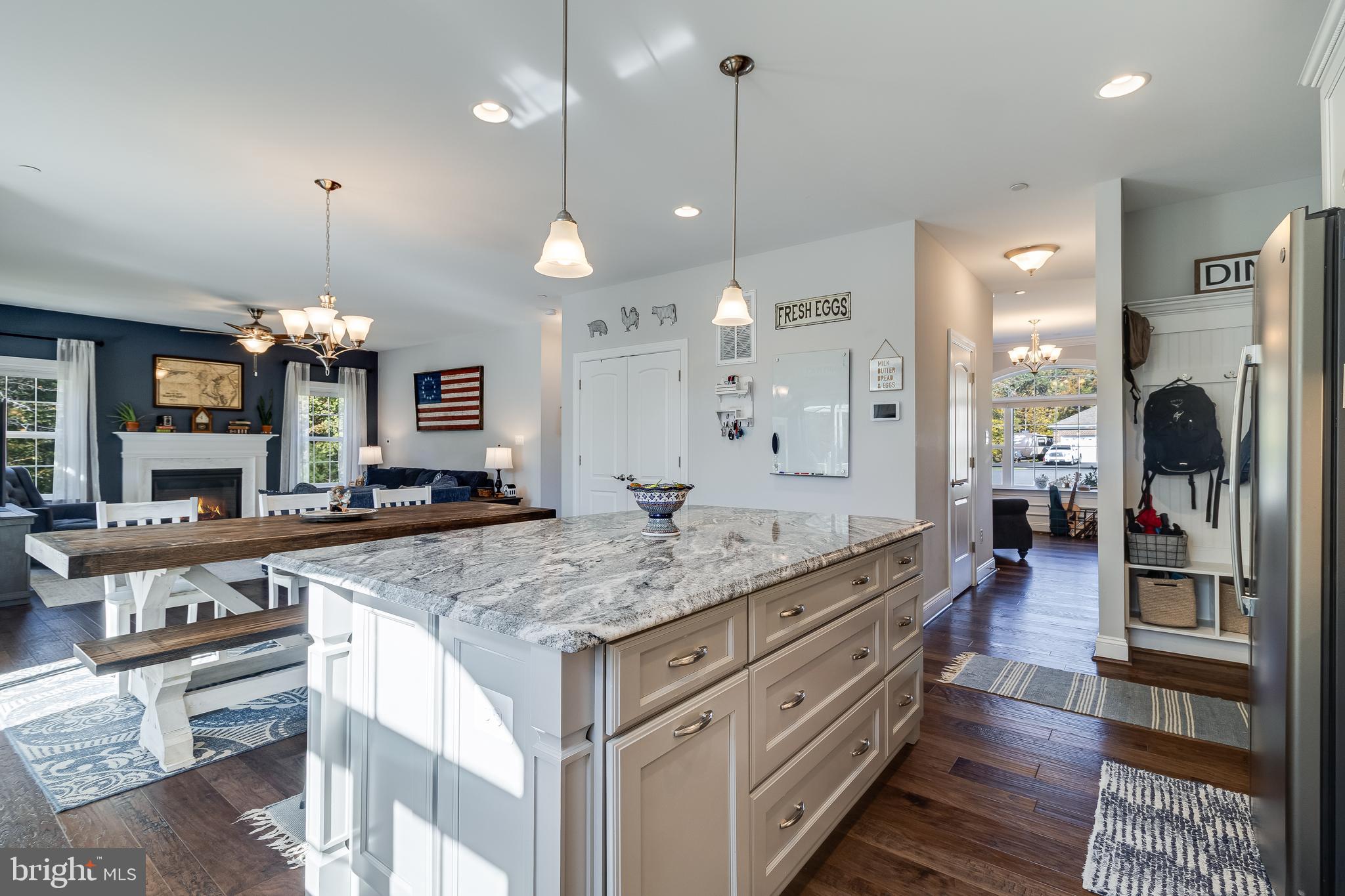 OAKLAND HALL - Residential