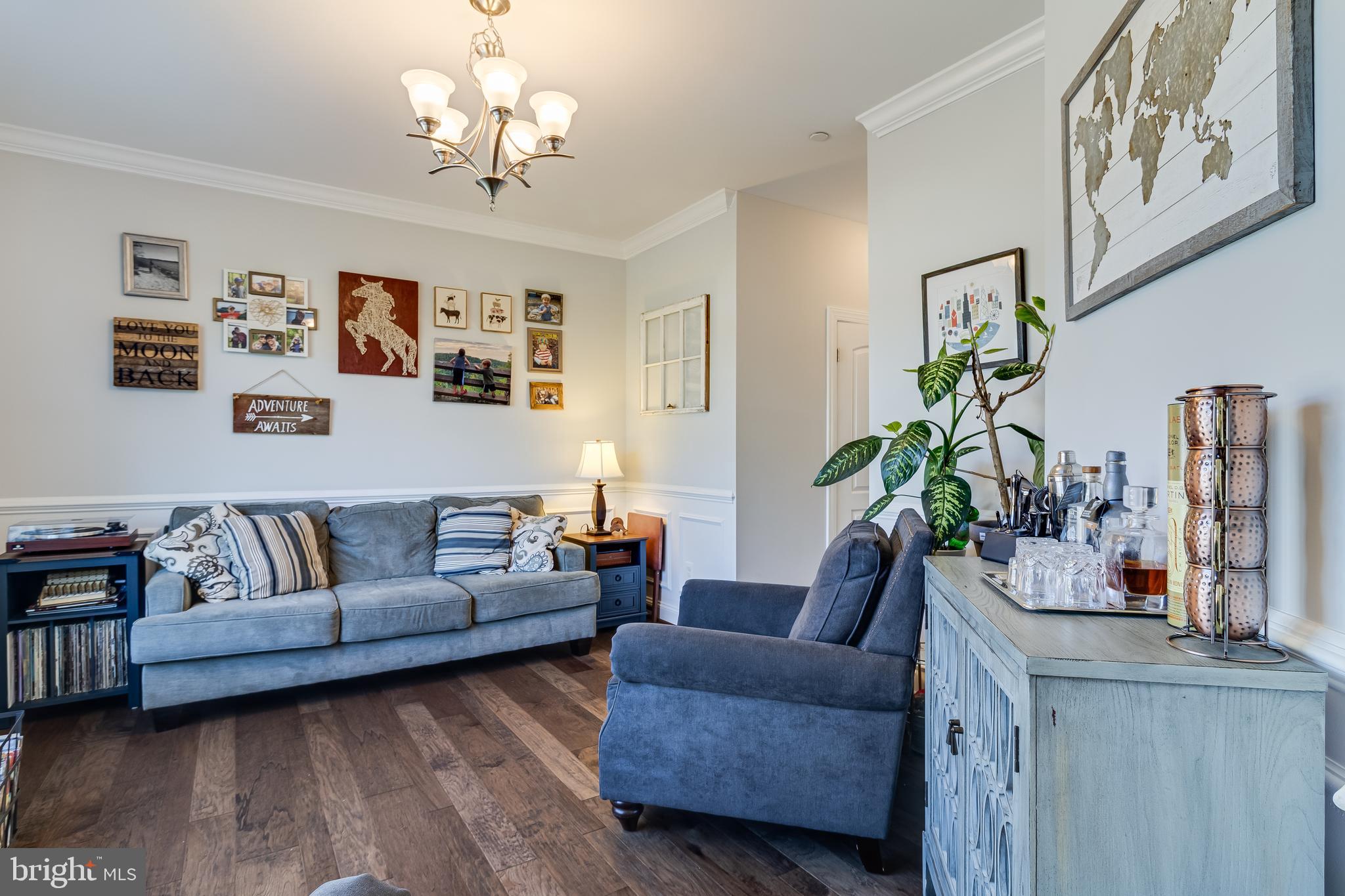 OAKLAND HALL - Residential