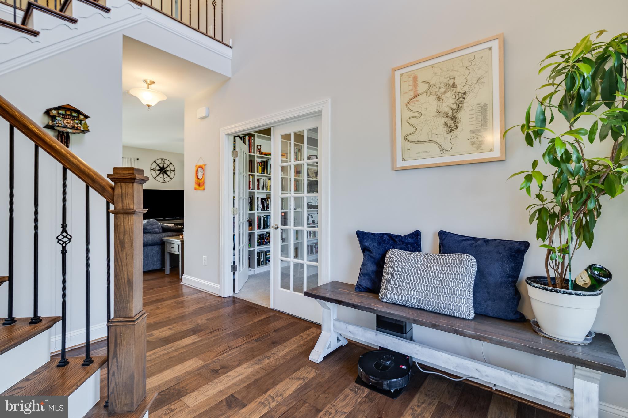 OAKLAND HALL - Residential