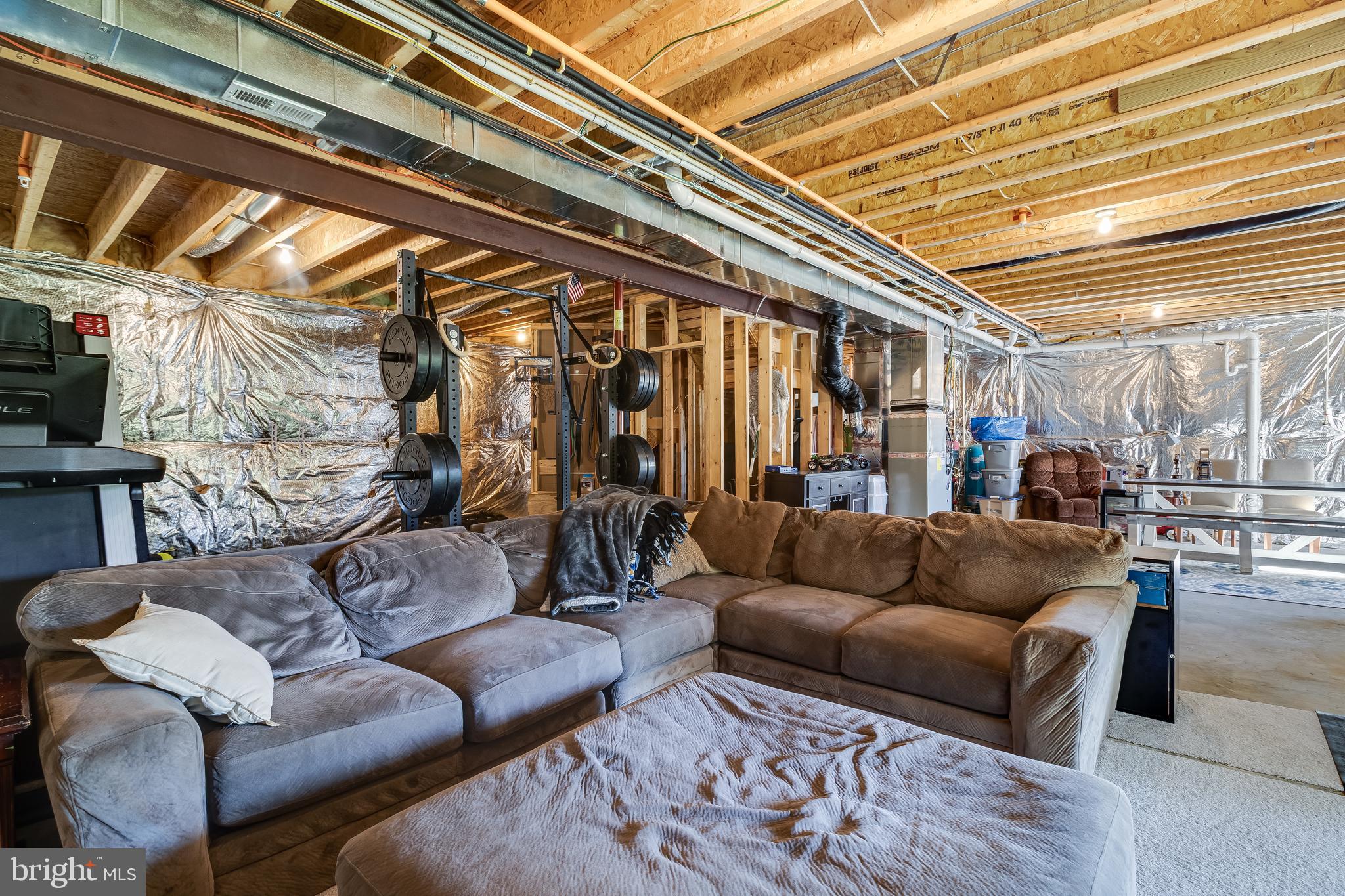 OAKLAND HALL - Residential