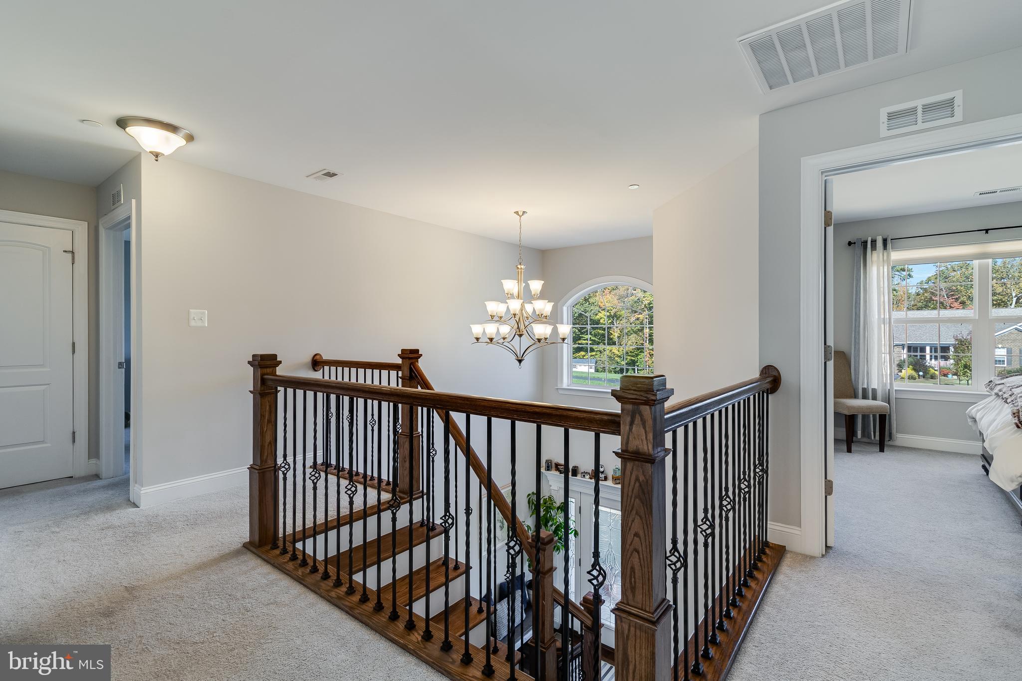 OAKLAND HALL - Residential