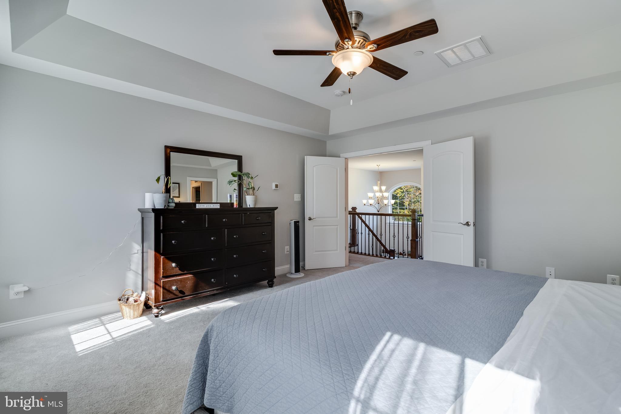 OAKLAND HALL - Residential