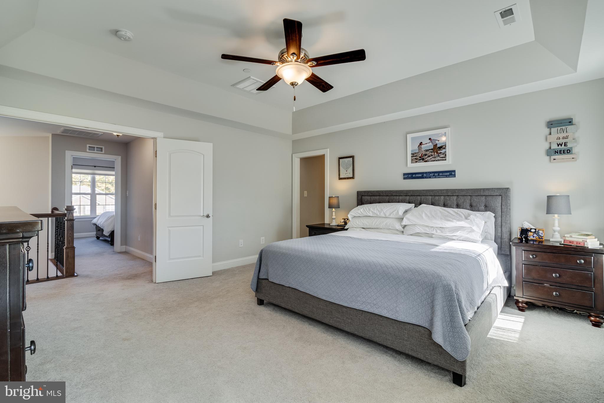 OAKLAND HALL - Residential