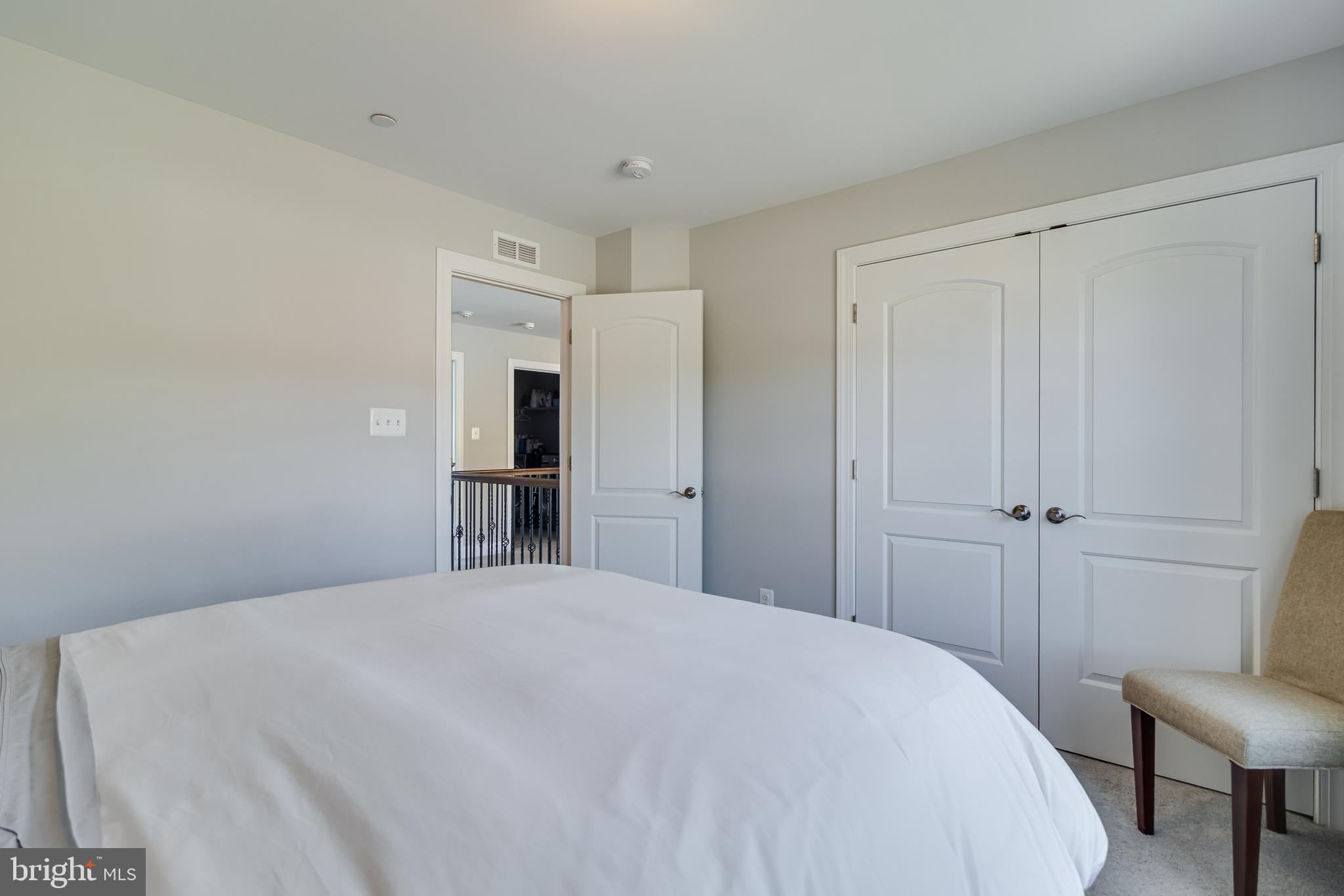 OAKLAND HALL - Residential