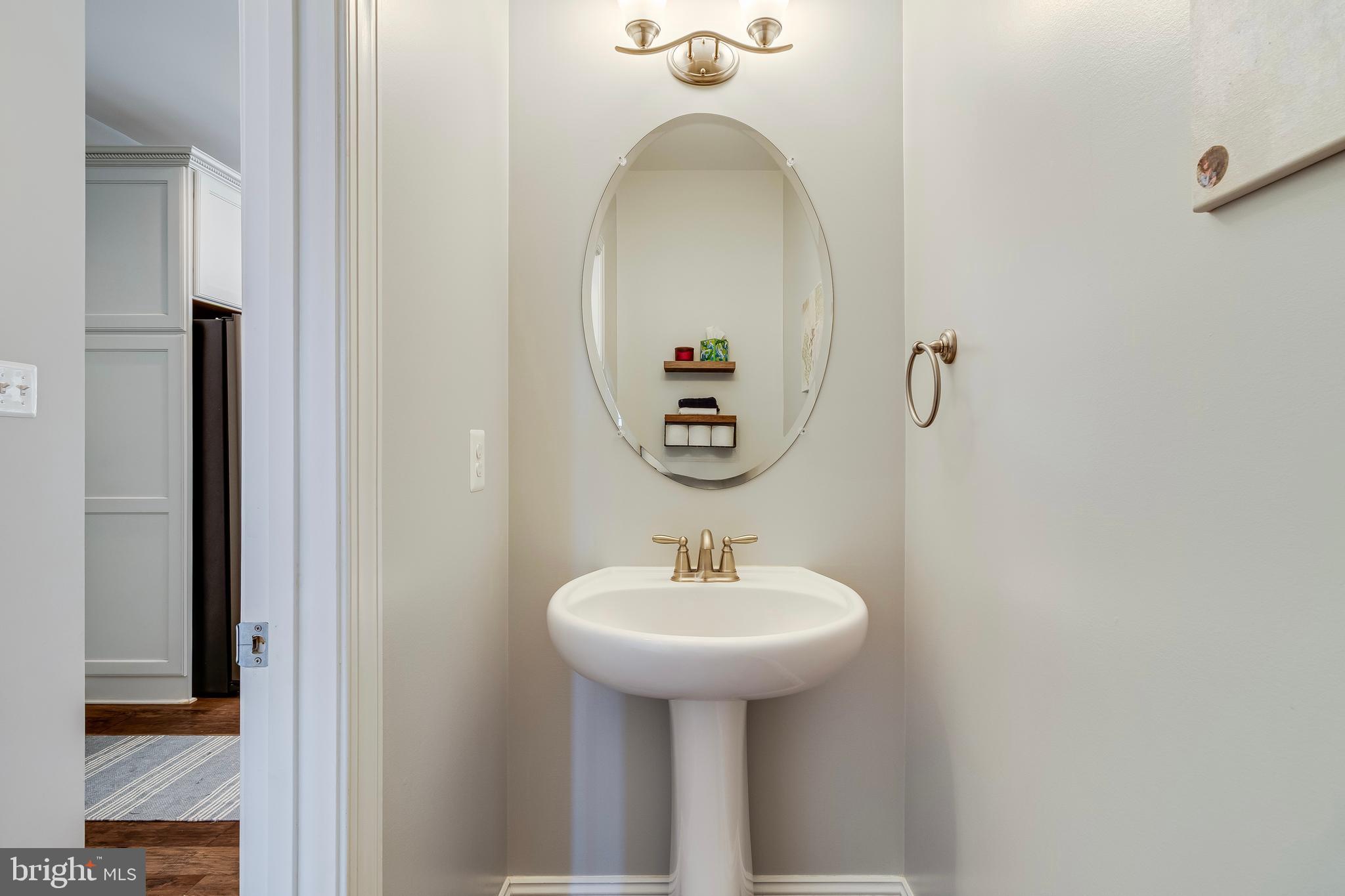 OAKLAND HALL - Residential