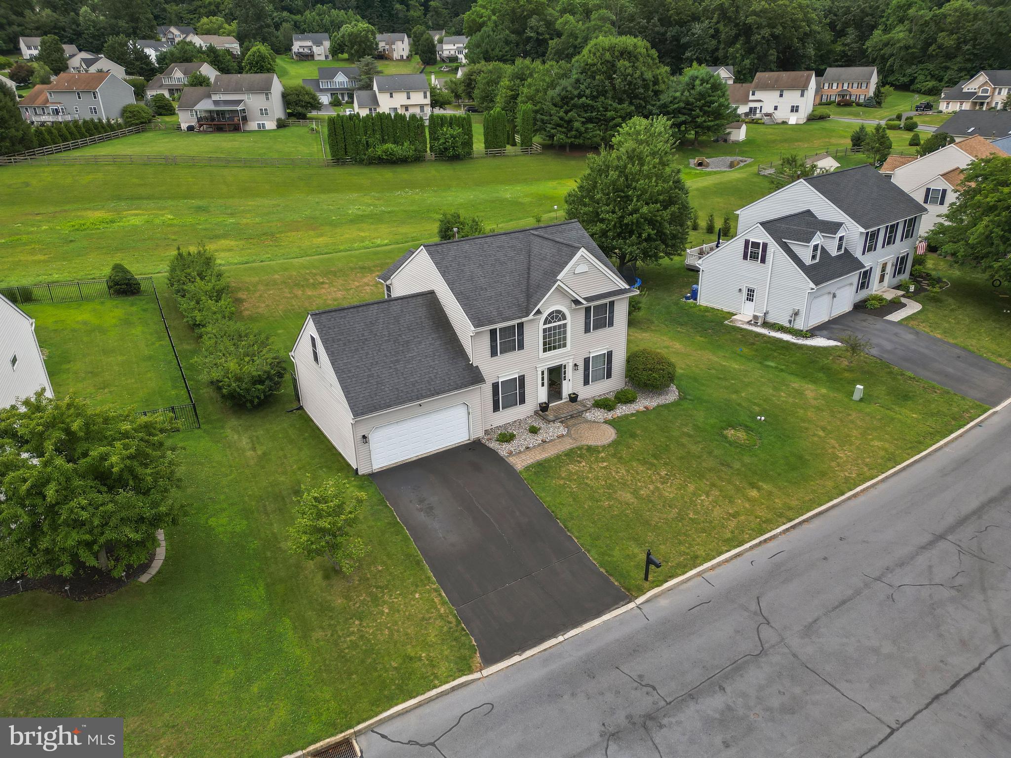 30 PENNWOOD DRIVE