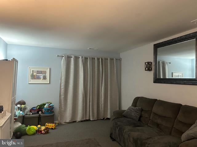 24 RED OAK LANE 24