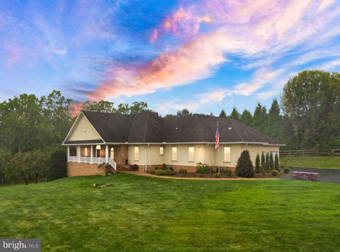 40983 PROSPECT FARM LANE LOVETTSVILLE VA 20180