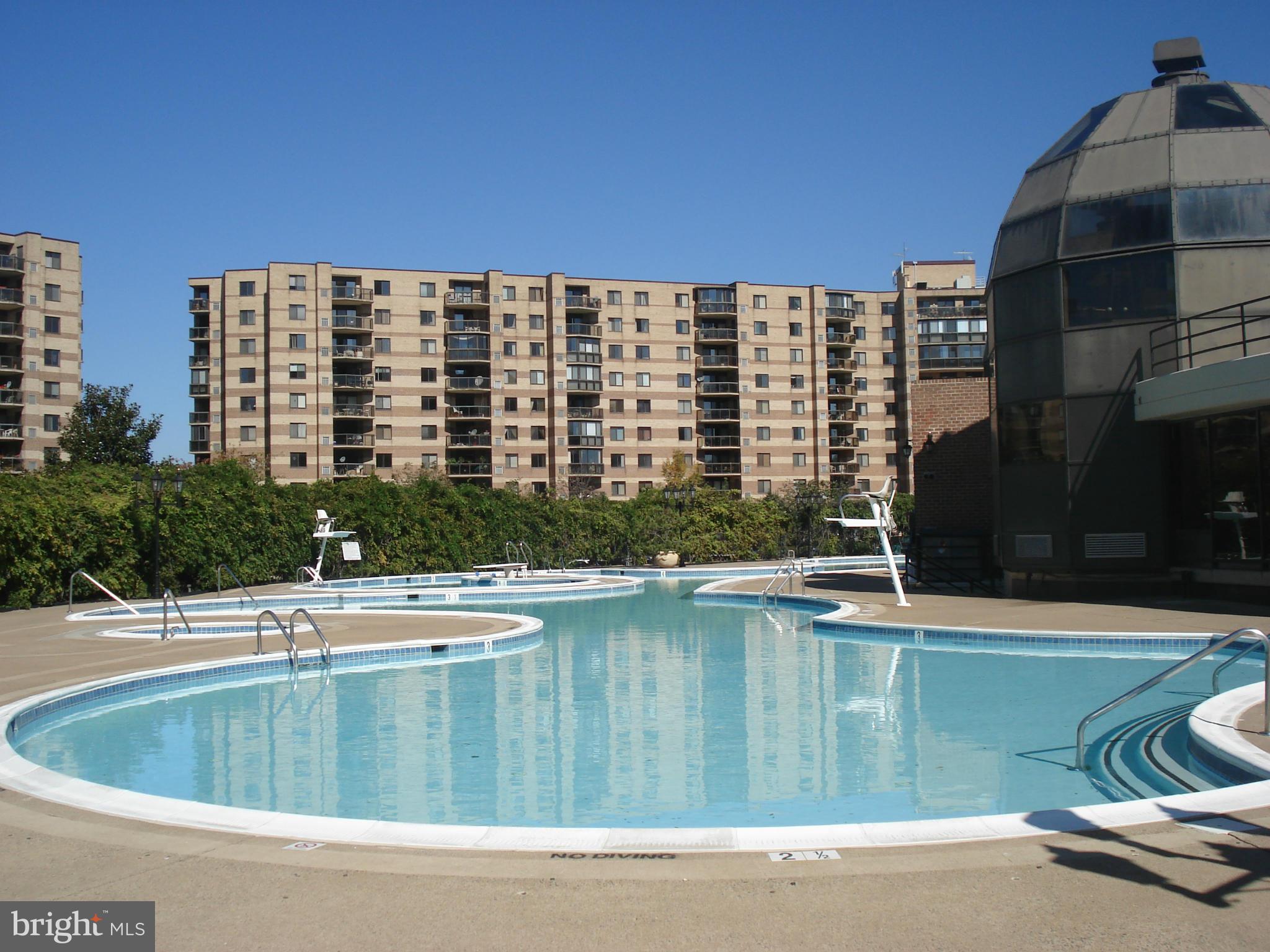 ROTONDA - Residential Lease