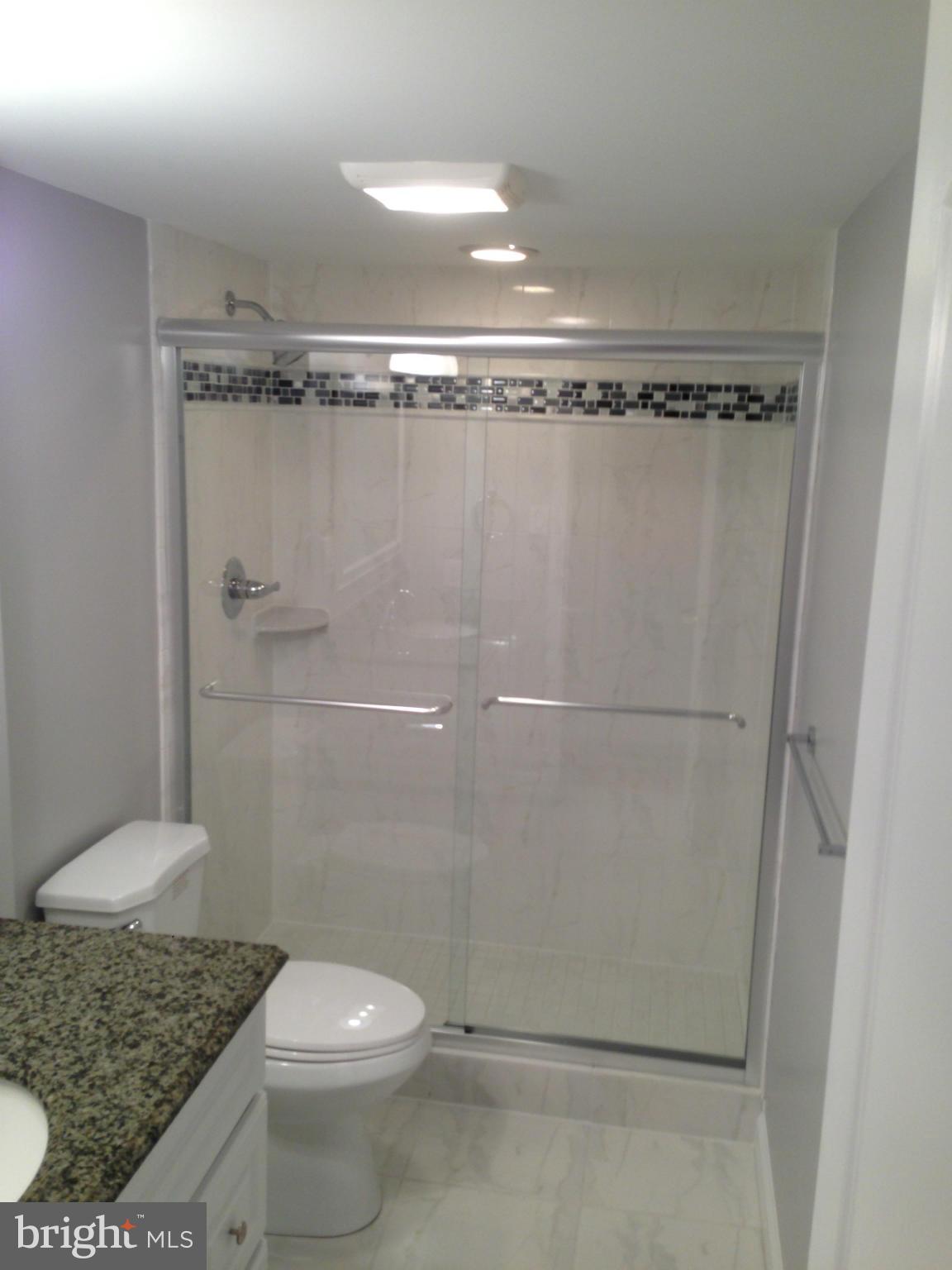 ROTONDA - Residential Lease