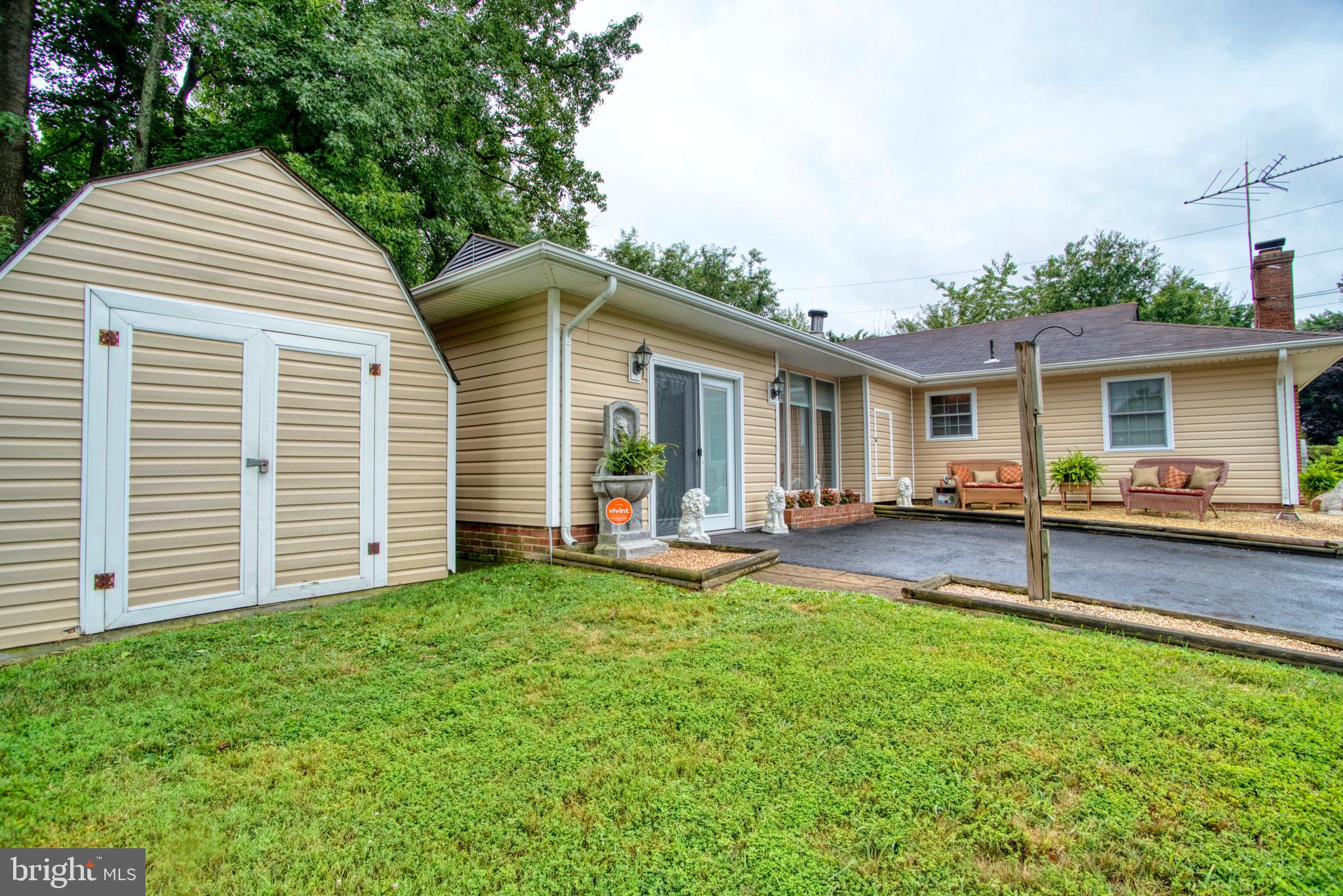 COUNTRY CLUB SOUTH - Residential